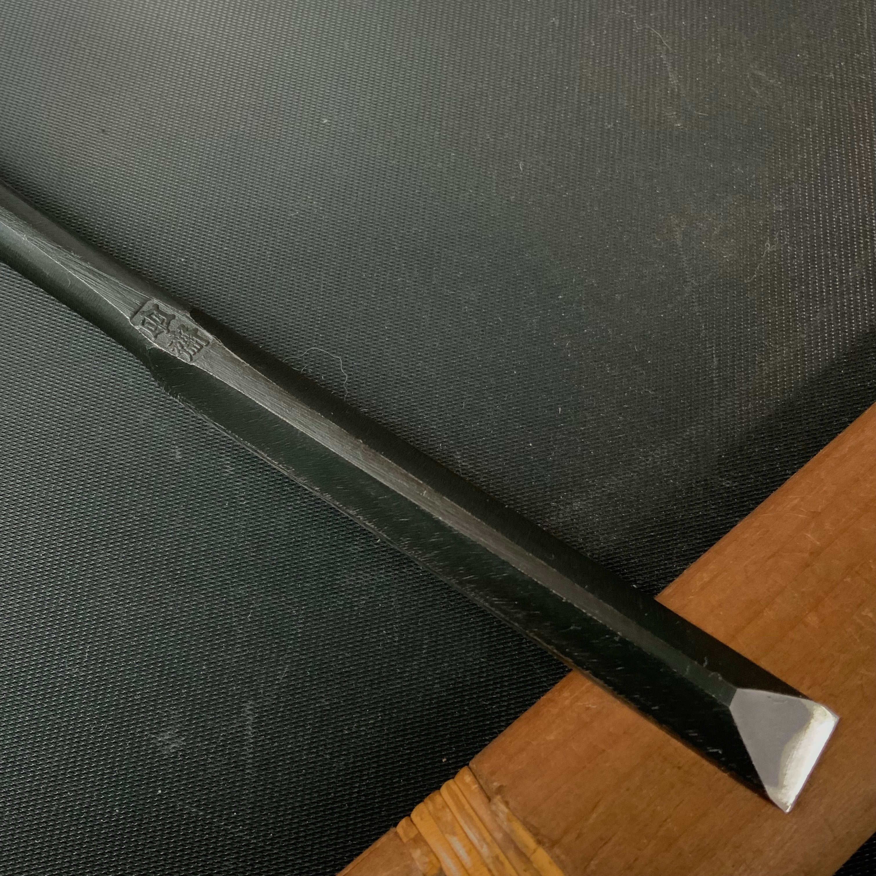 Tasai Dovetail Paring chisels (Usunomi) with blue steel 田斎作 鎬薄鑿 12mm