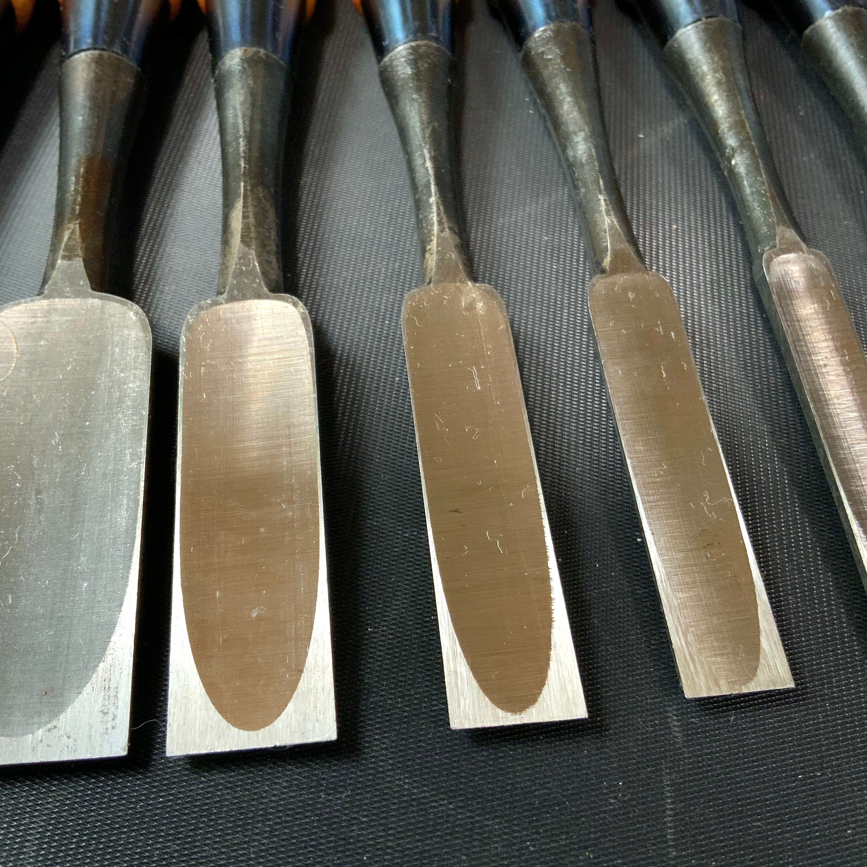 Tsukishiro Bench chisels set 10 Piece 月城 追入組鑿 白樫柄 Oirenomi