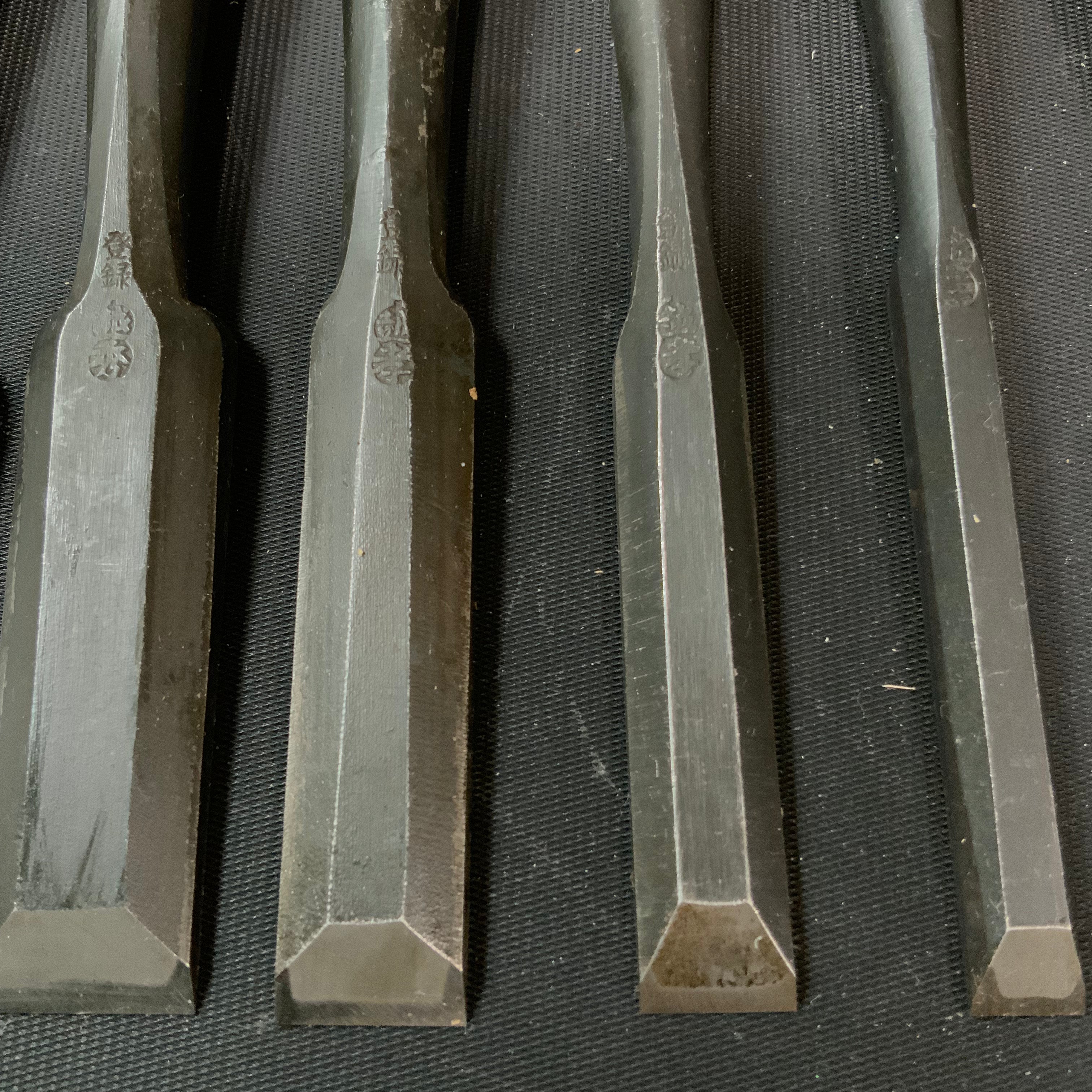 #M142 Mixed set for beginner Bench chisels set by unknown smith バラ鑿合わせ 初心者におすすめ 追入組鑿作者不明