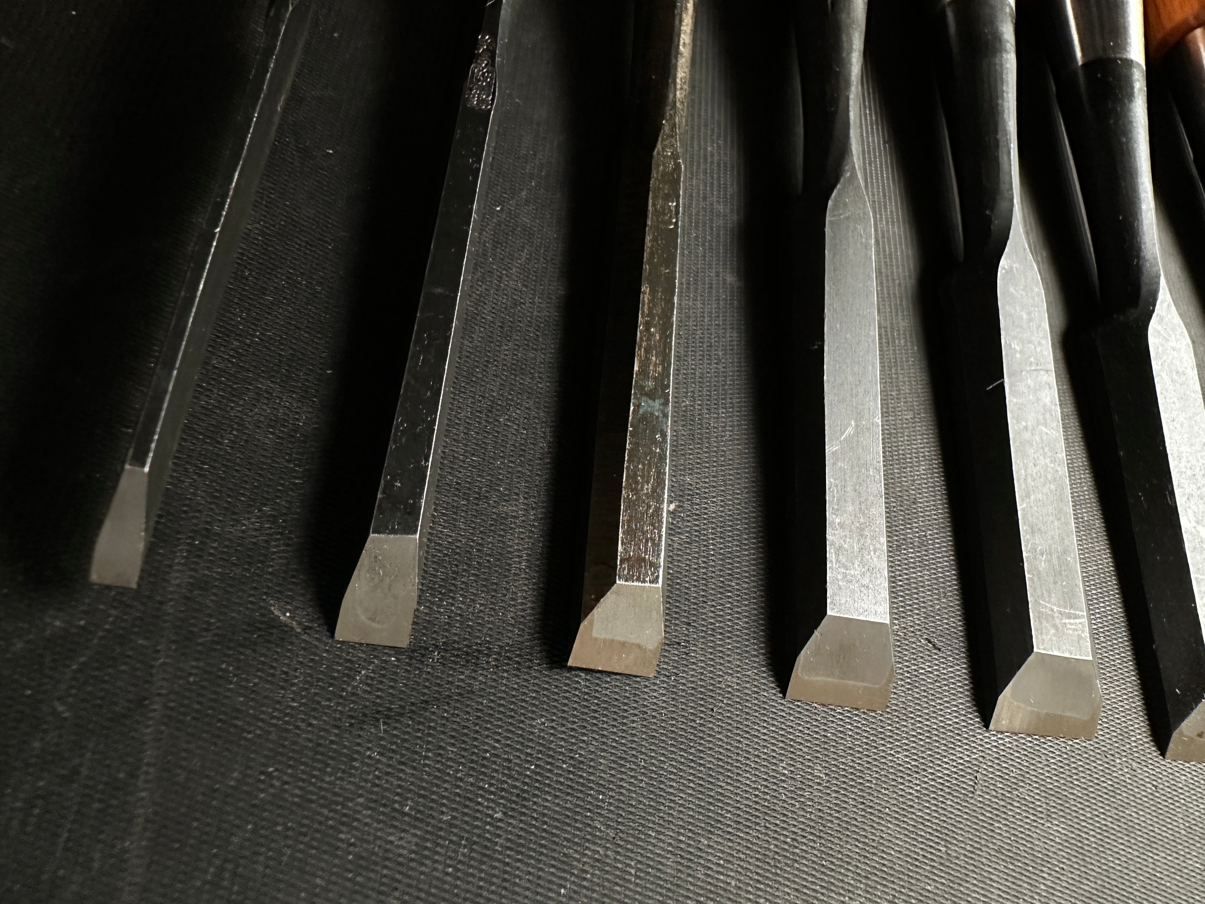 #M132 Mixed set for beginner Bench chisels set by unknown smith バラ鑿合わせ 初心者におすすめ 追入組鑿 作者不明
