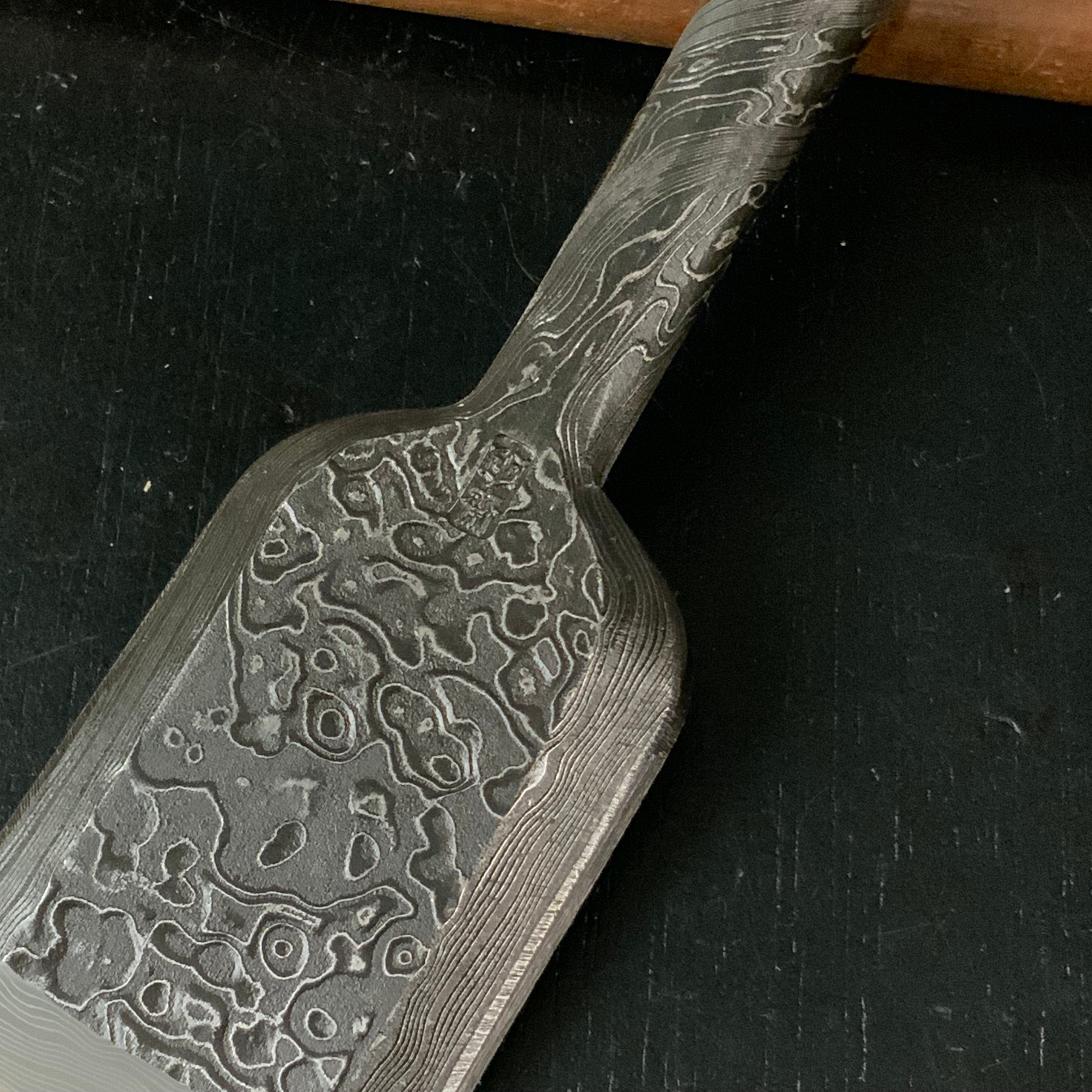 Tasai Mokume Special Medium Timber chisels with black wood handle 田斎作 木目 中叩き鑿 黒檀柄 三つ裏 48mm Chutatakinomi