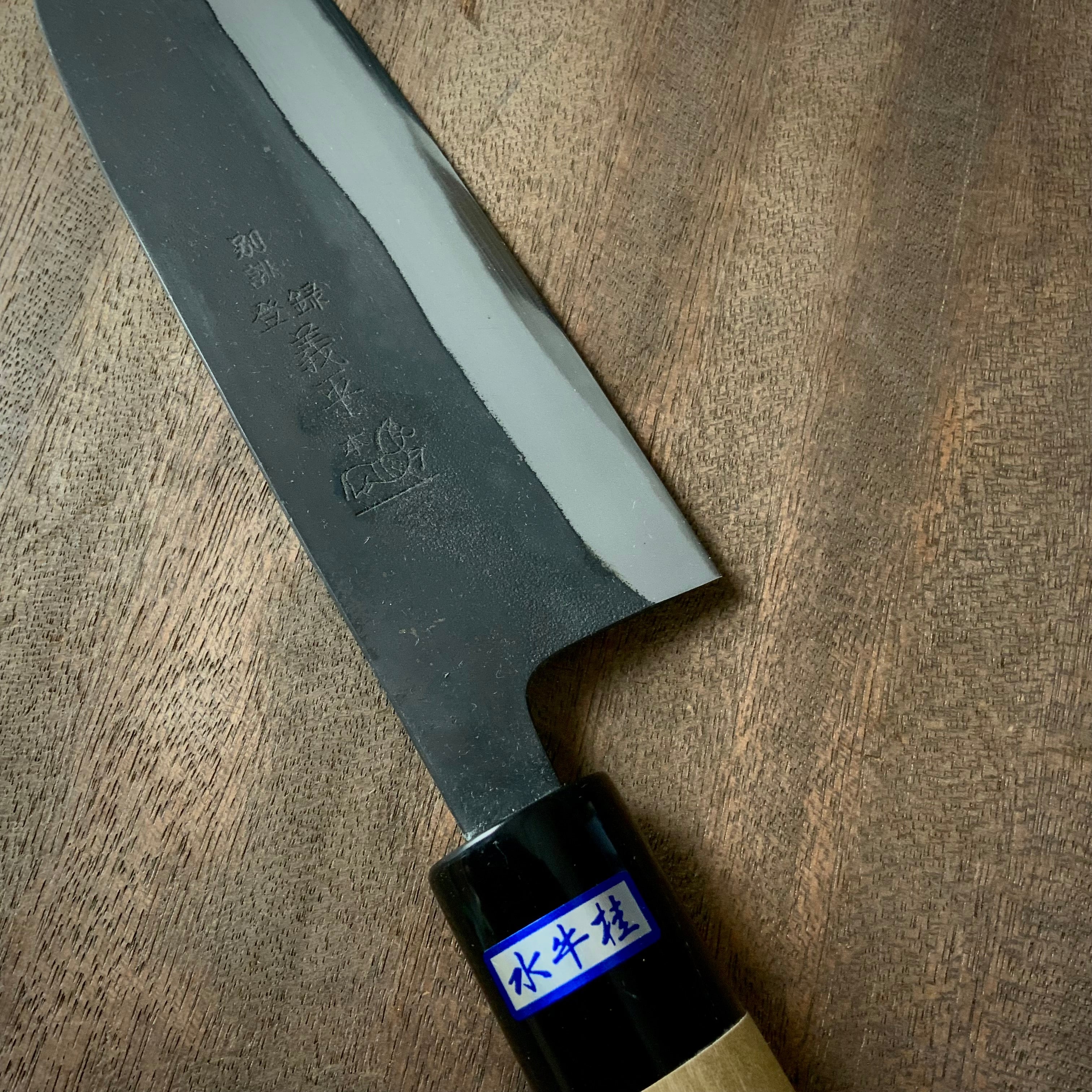 Gihei Santoku Bocho with blue steel / 義平 三徳包丁 青紙付 165mm