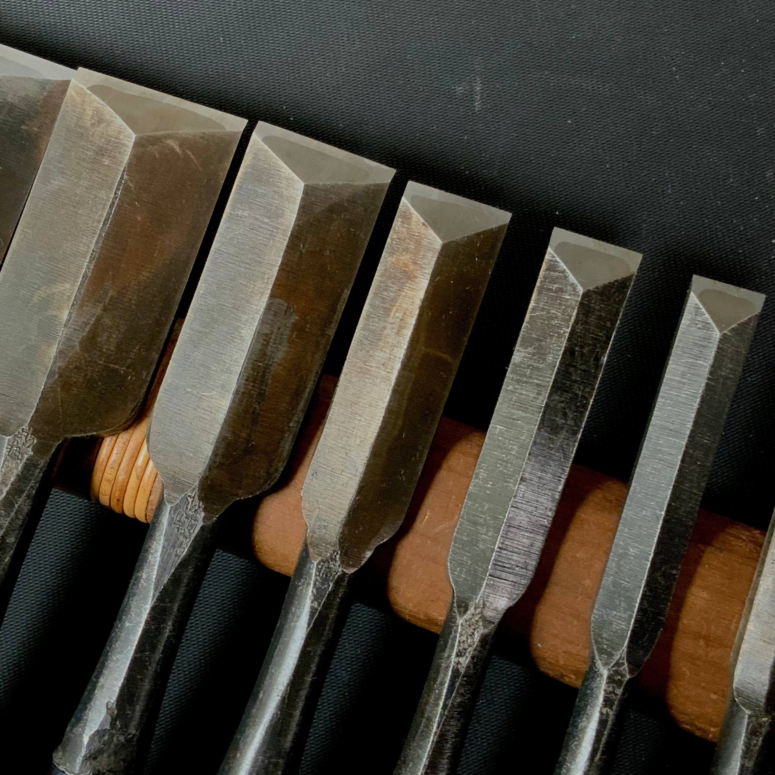 Iwazaki Dovetail Bench chisels set by Iwazaki Eisuke 岩崎永祐作 岩崎 追入鎬組鑿 Oirenomi