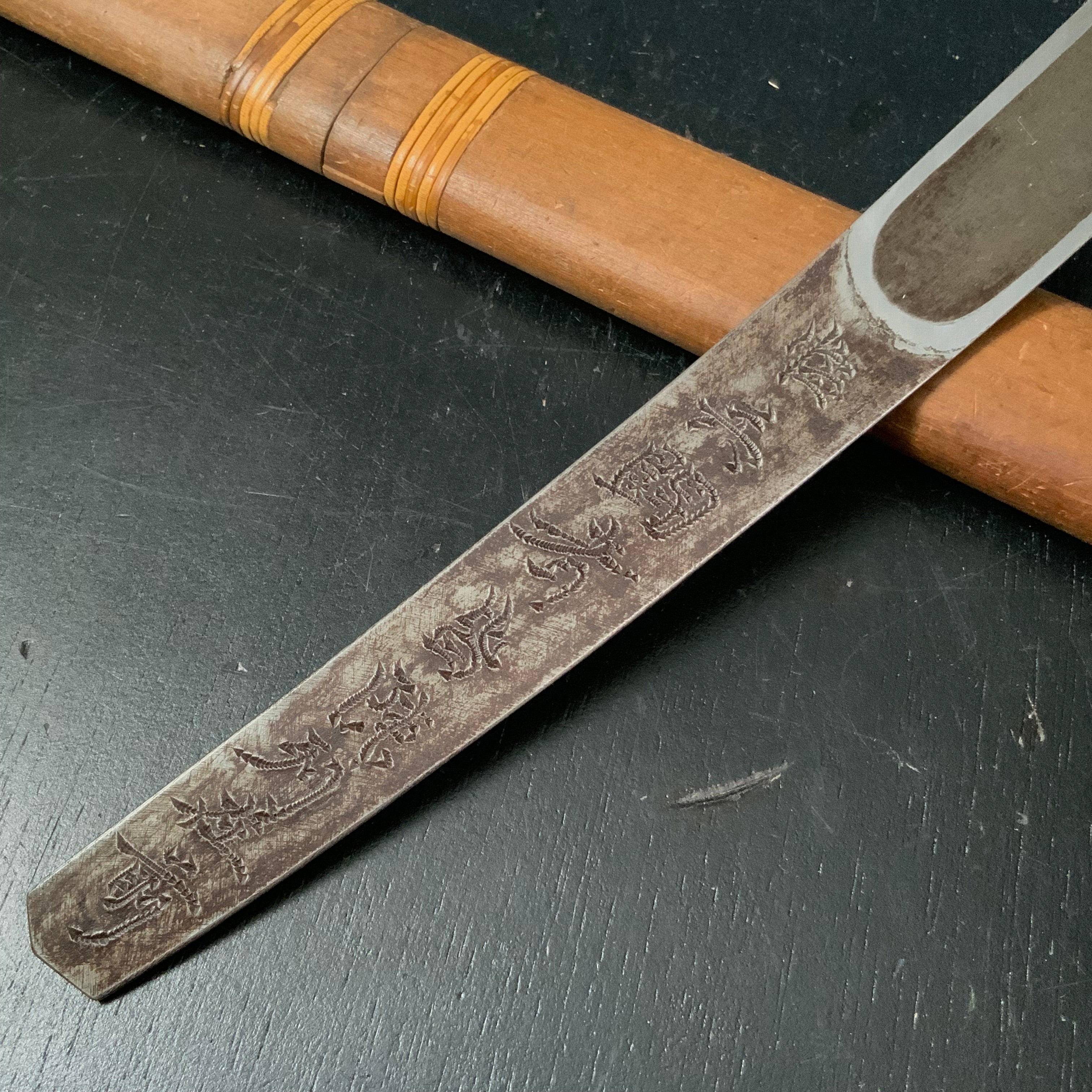 Rinpyoutousyakaijinretsuzaijin Hirotsugu Left hand Kiridashi by Sozen Carving 臨兵闘者皆陣列在前 廣貢 素全作 切出し小刀 左 27mm