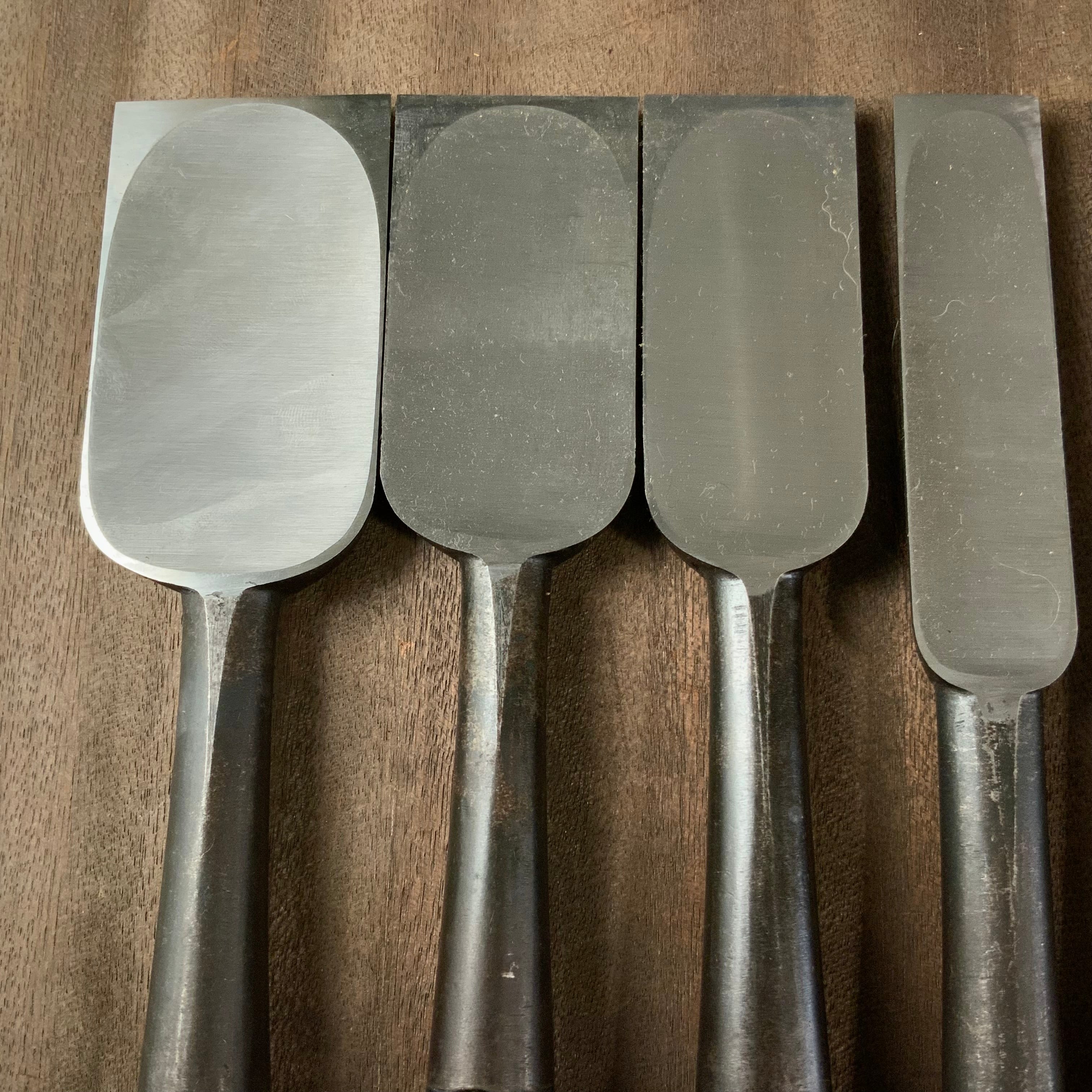 Old stock Hidari Hisasaku 2rd Timber chisels by Ikegami Takanobu 池上喬庸作 二代目左久作 叩き鑿 Tatakinomi