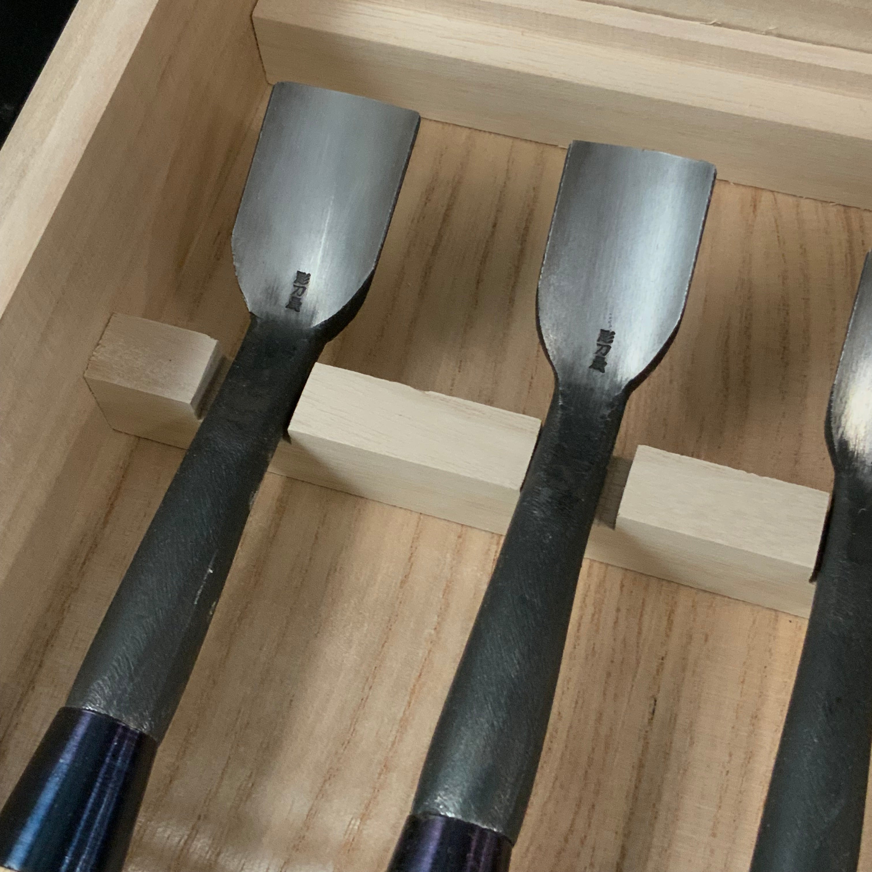 Chotousei Spoon chisels set Carving chisels with blue steel advanced grade 彫刀晟 小倉彫刻刃物製作所 丸曲組鑿 青紙鋼 特上品