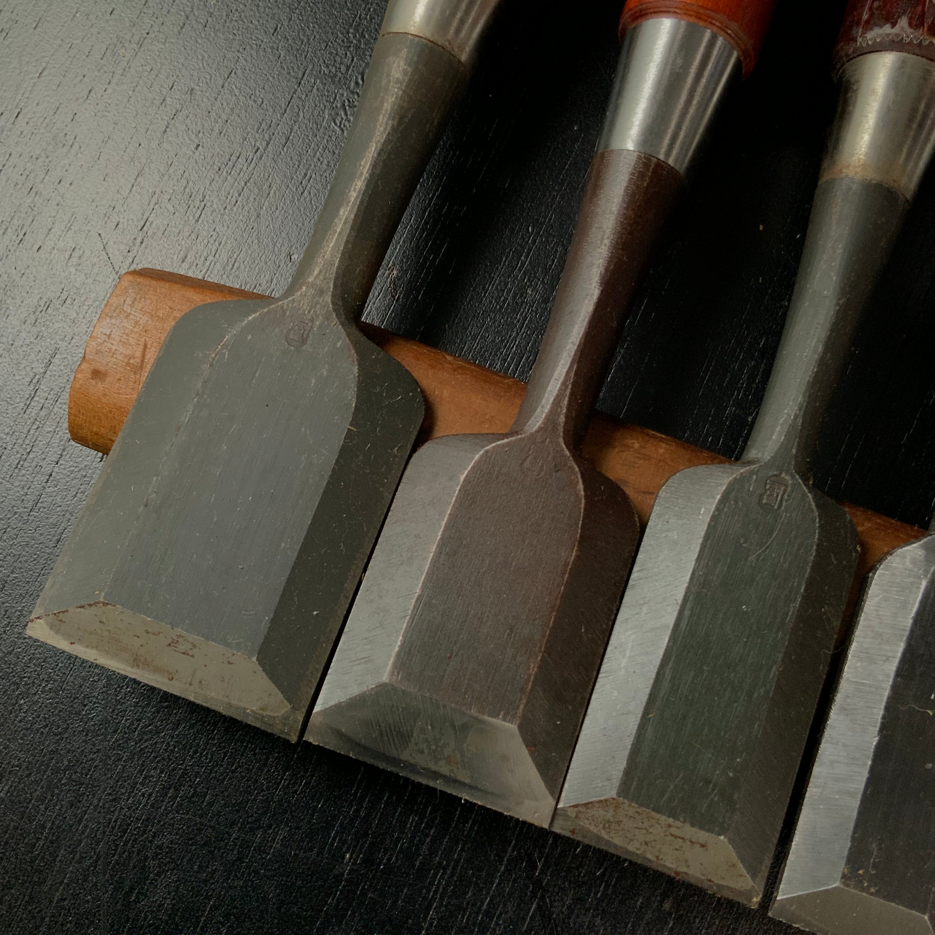 #M181 Mixed set for beginner Bench chisels set by unknown smith バラ鑿合わせ 初心者におすすめ 追入組鑿作者不明