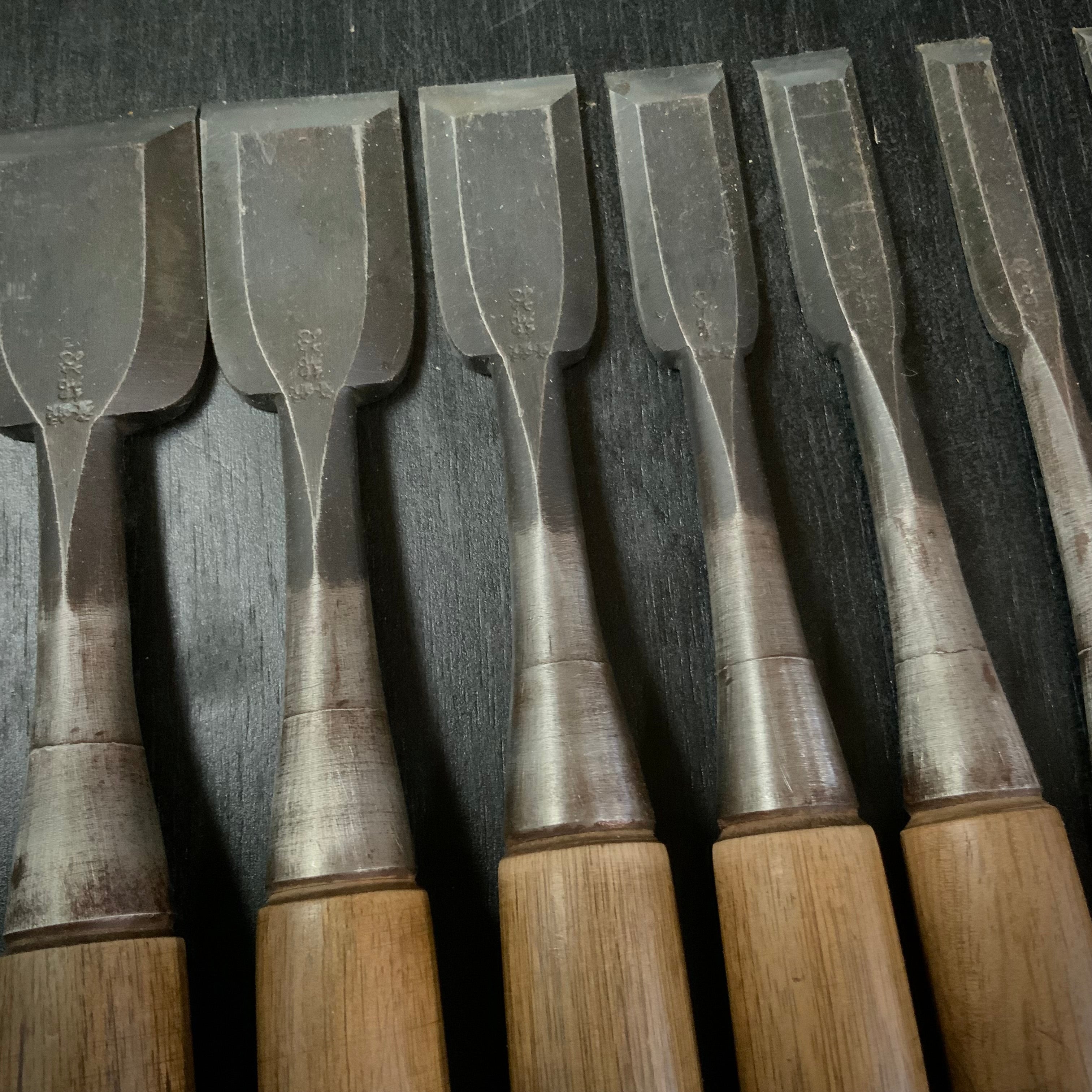Used Nishiki Ryu Bench chisels set (Used by palace carpenters) 錦龍 追入組鑿 中古鑿(宮大工使用)