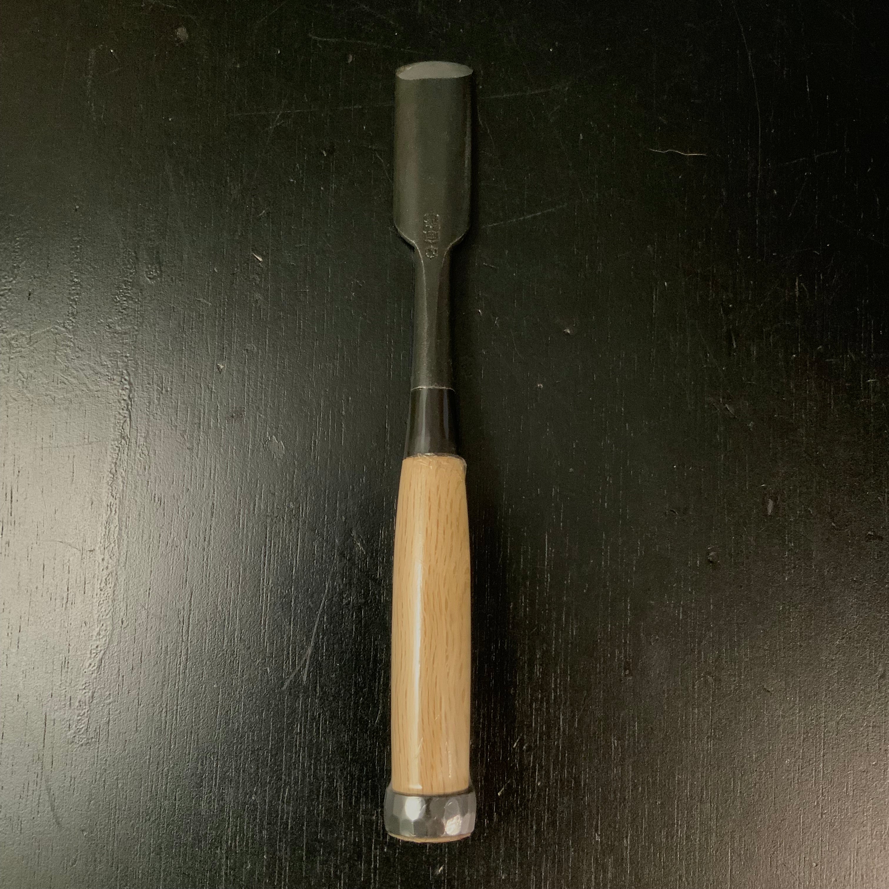 Tasai carving chisel (Uchimaru) with Japanese White Oak 田斎作 木彫追入内丸鑿 白樫柄 24mm uchimaru