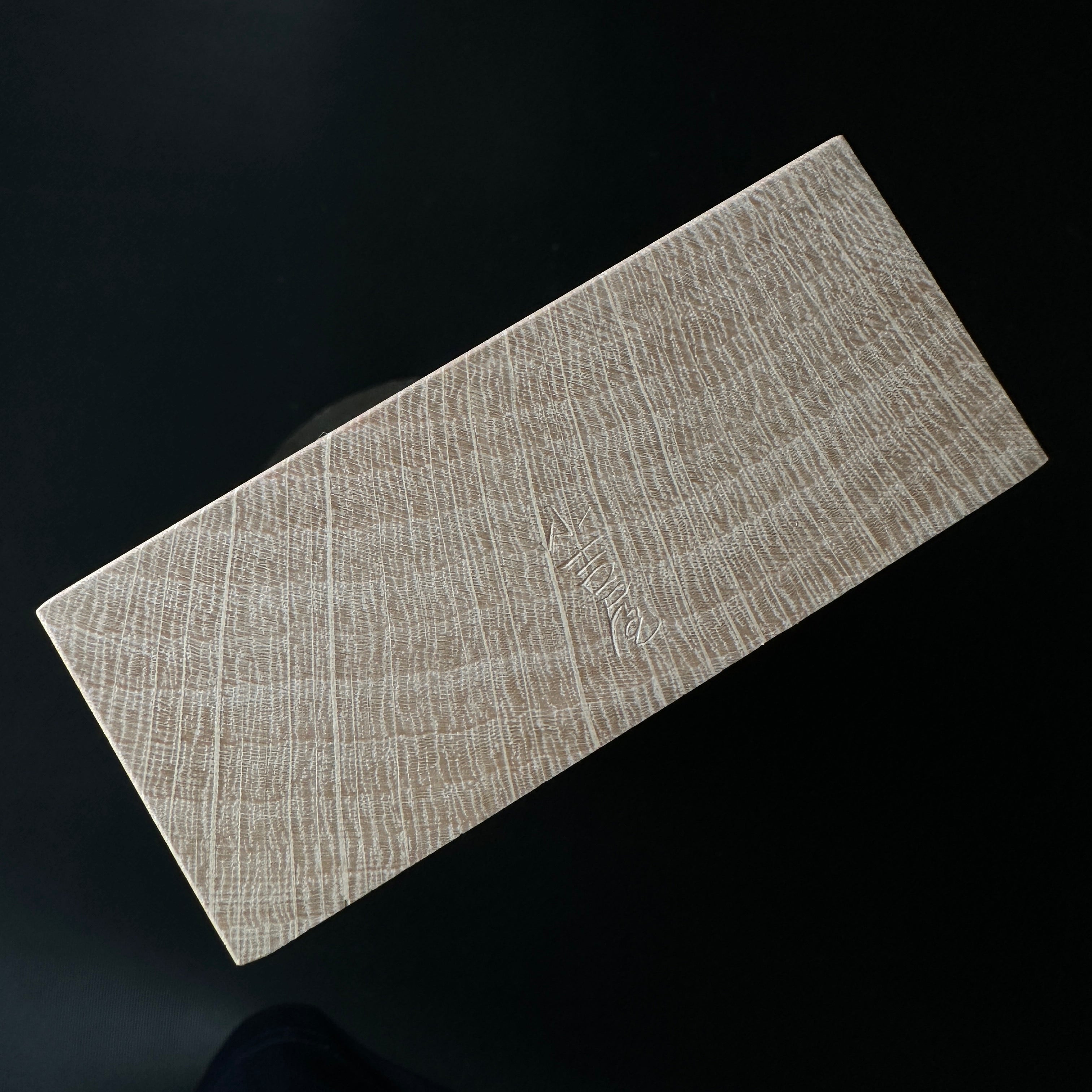 Old stock Kanesuke Smoothing Plane (Kanna) by Tsutsumitomoichi koyoshiya Body 掘出し物 堤朋一作 カネ助 仕上げ鉋 70mm