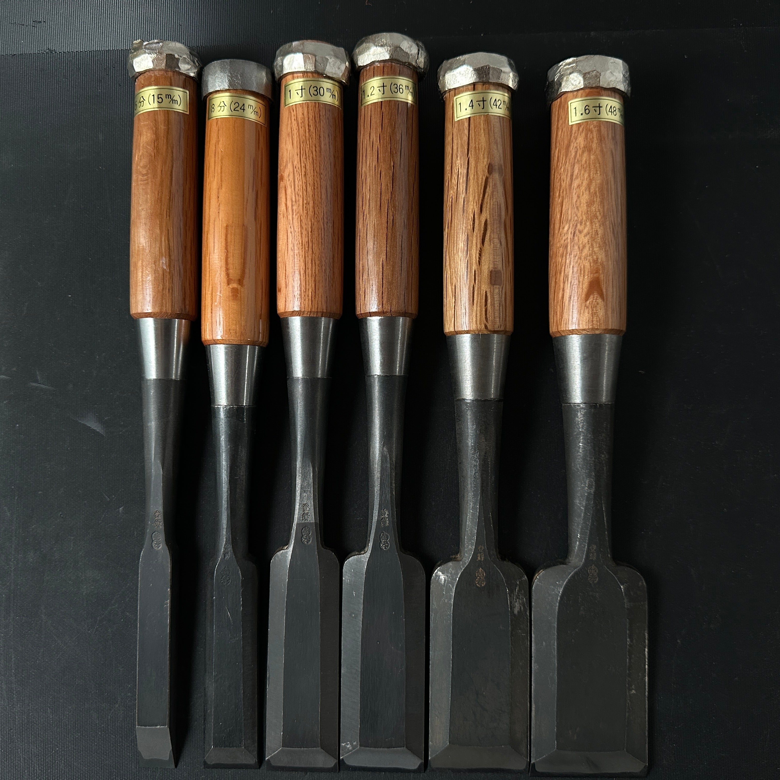 Koshitaka Timber chisels set with White Steel 越孝 叩き組鑿 六本組 Tatakinomi