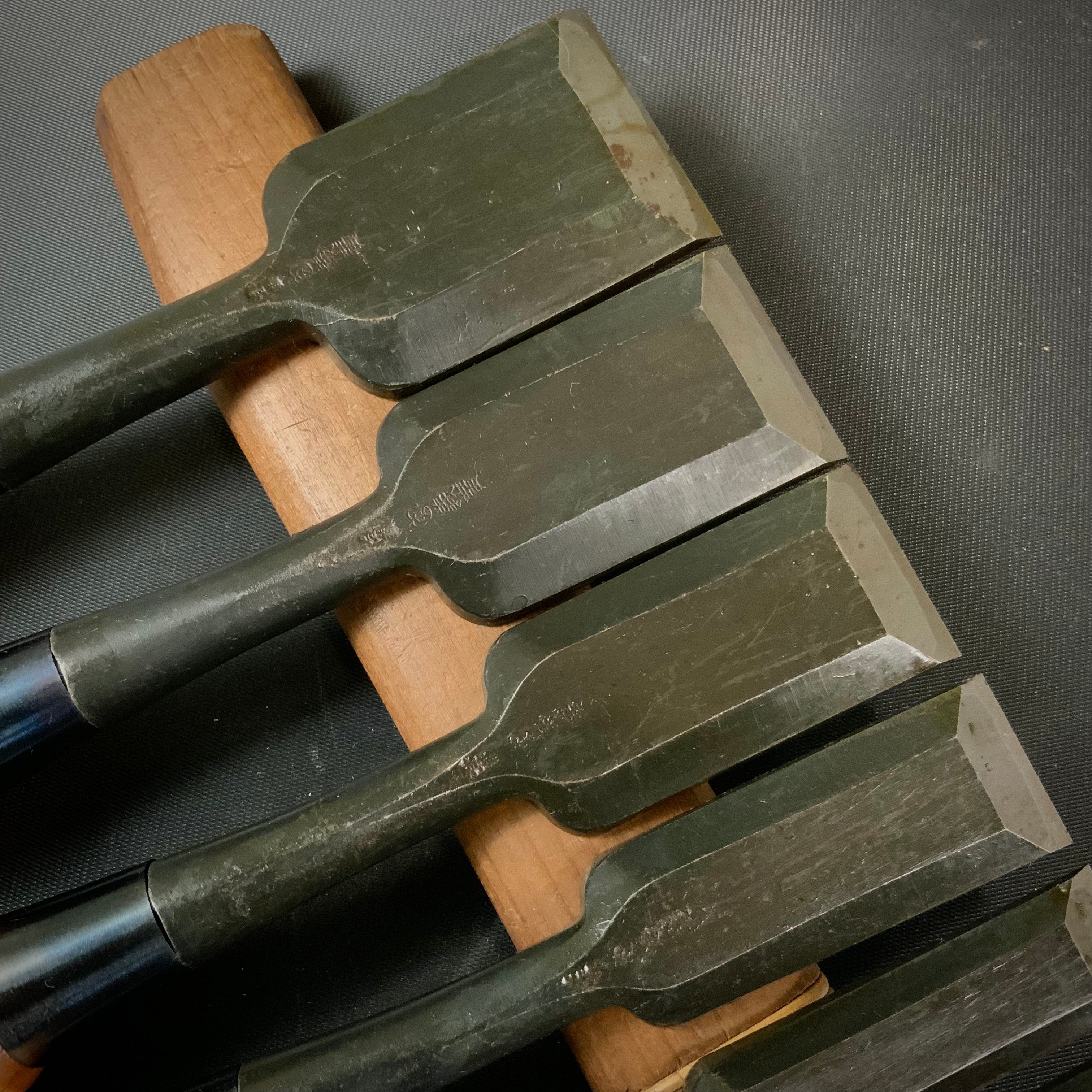 Yoshihiro Bench chisels set chisels with white steel 義廣 追入組鑿 Oirenomi