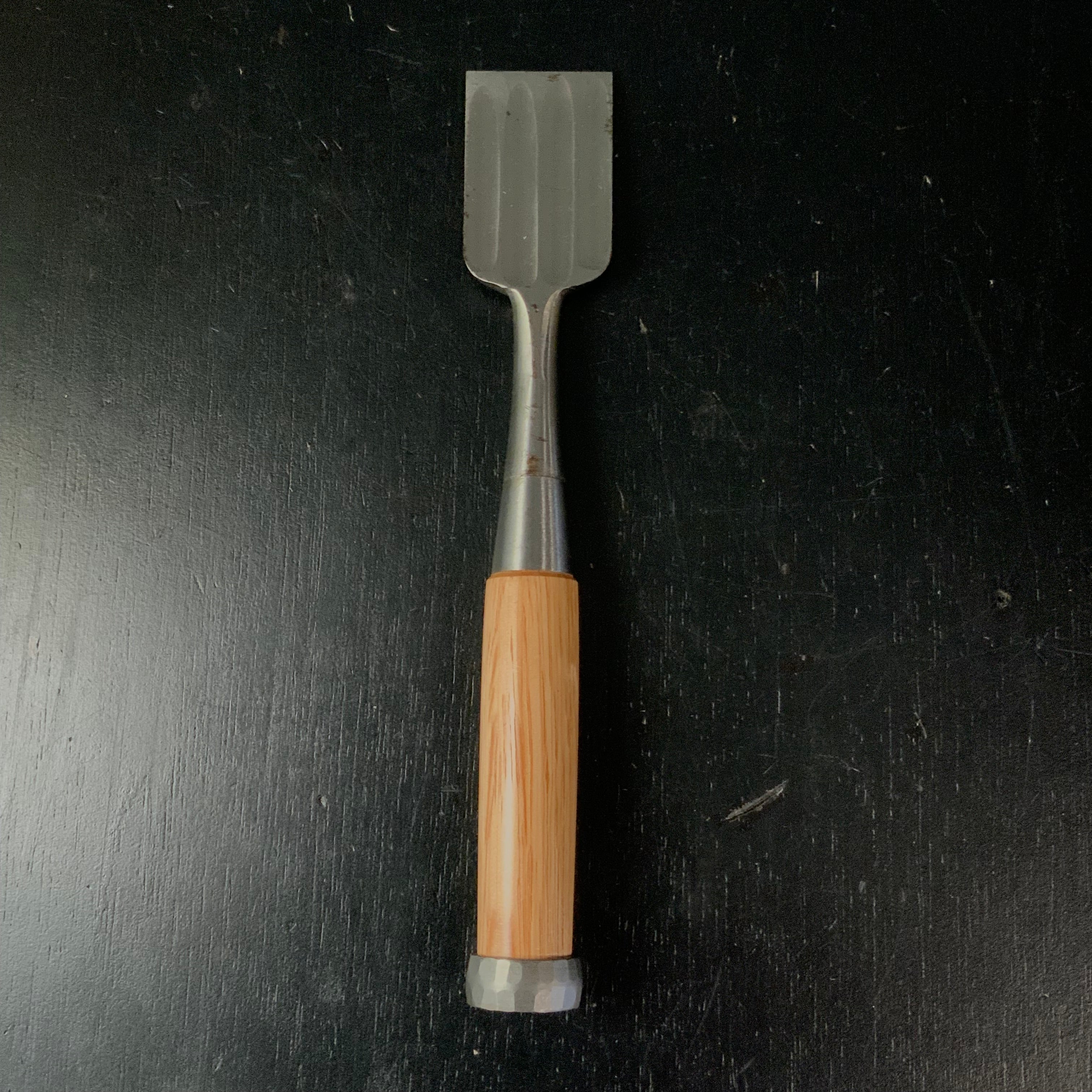 Old stock Kunitsuru Bench chisels (Oirenomi) with white steel 掘出し物 國鶴 追入鑿 四つ裏 oirenomi 36mm