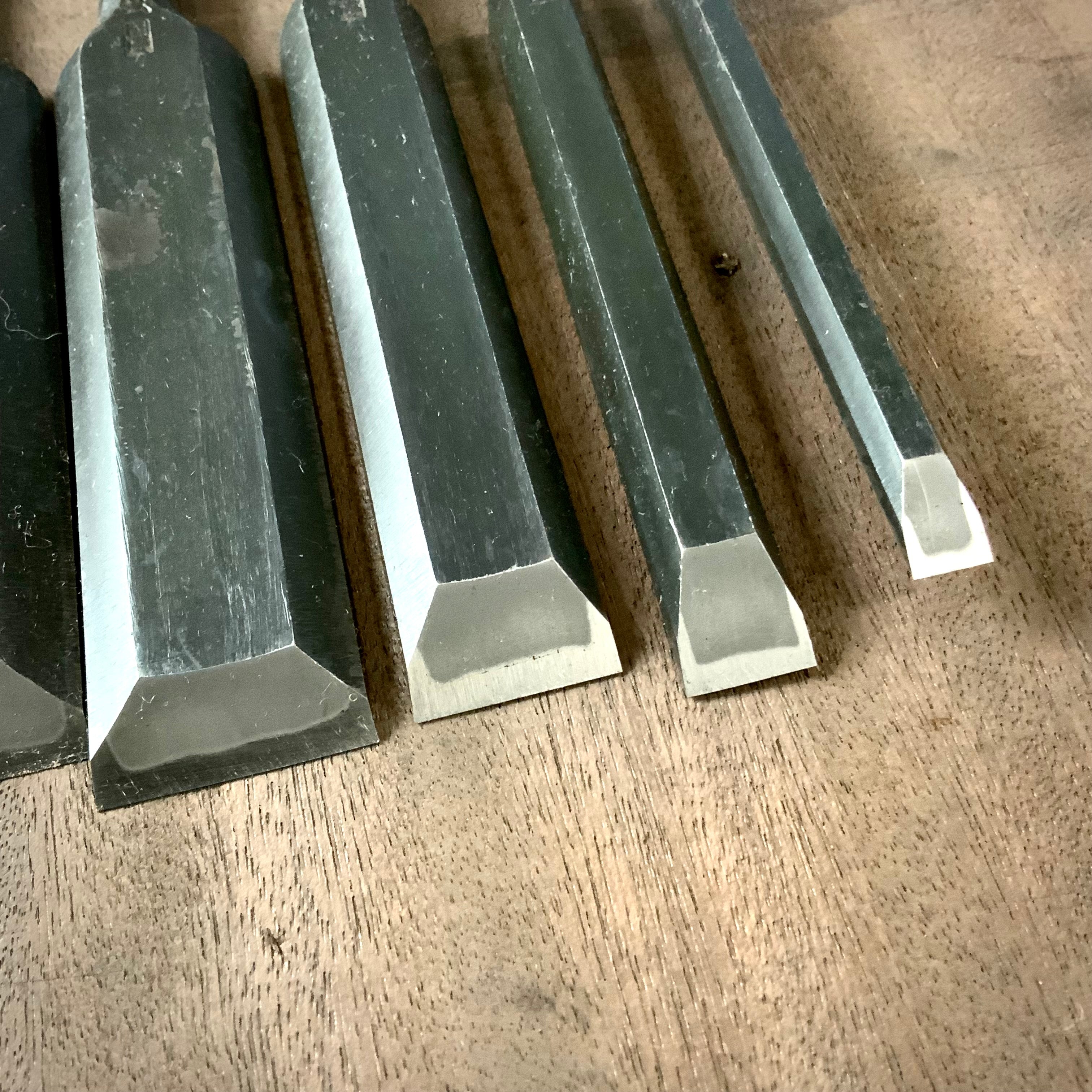 Kunikei Old stock #3 Slick Chisels by Ikeda Yoshiro (Ootsuki-nomi, Hontsuki-Nomi) 掘出し物 池田慶郎氏 三代目国慶作 本突き鑿