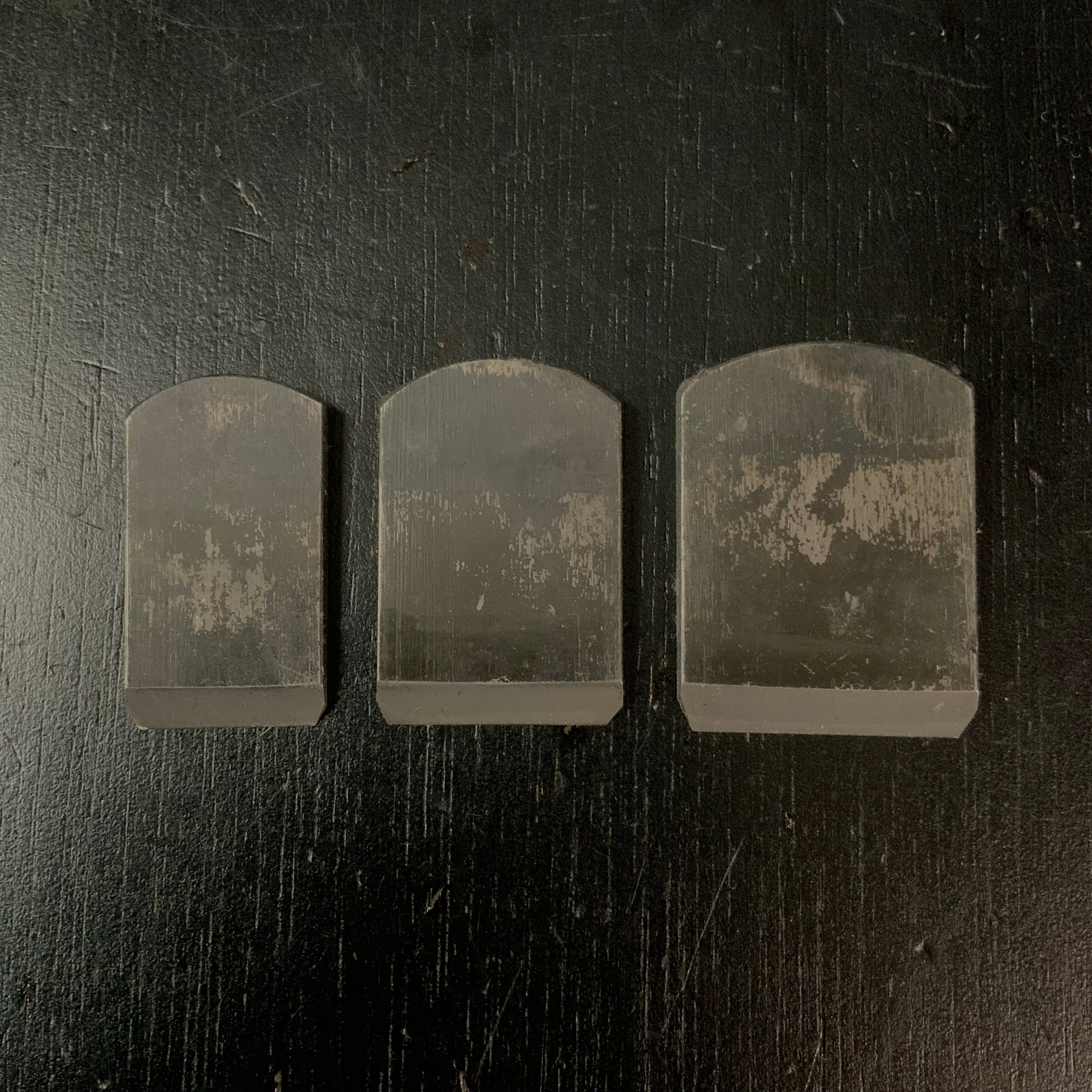 Yoshitaka Spokeshave Plane Blade(Nankin Kanna) With Blue Steel 義隆 南京鉋刃 青紙鋼