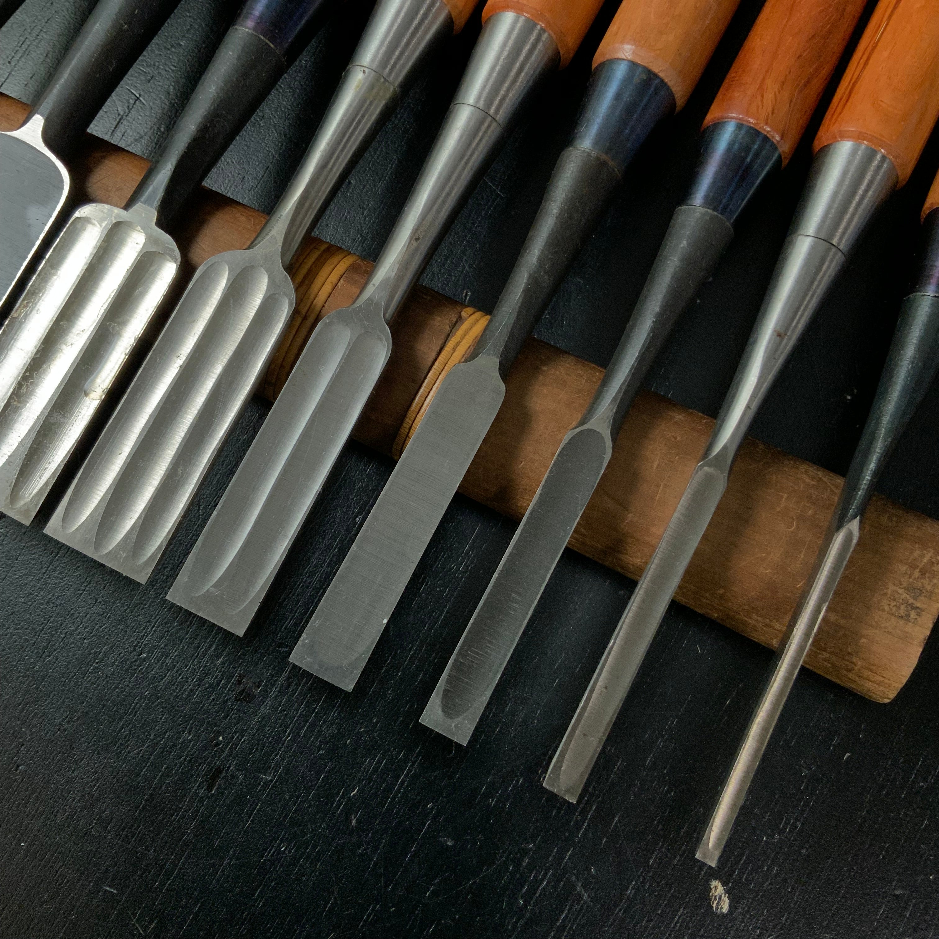 #M185 Mixed set Bench chisels set for beginner by unknown smith バラ鑿合わせ 初心者におすすめ 追入組鑿作者不明