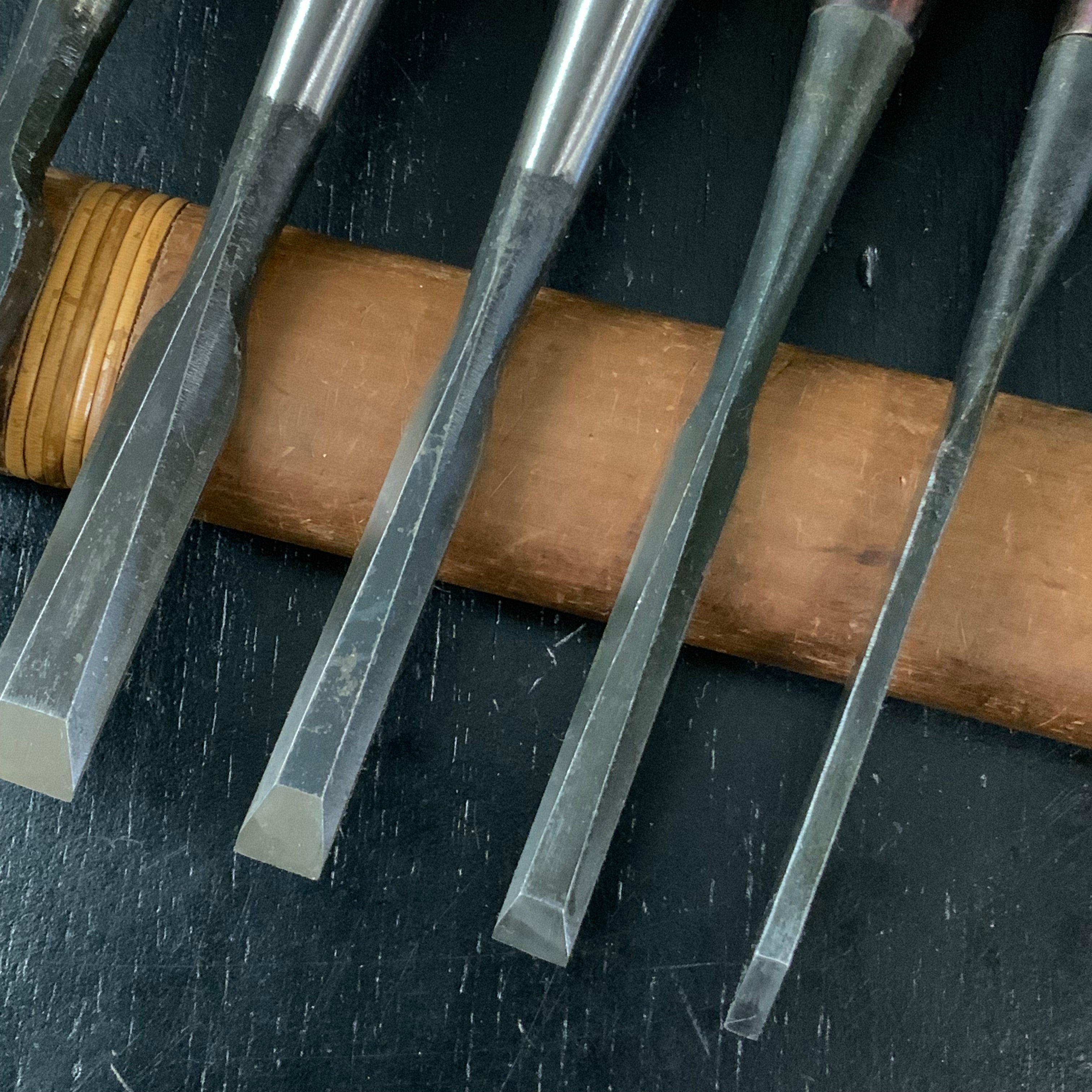 #M186 Mixed set Bench chisels set for beginner by unknown smith バラ鑿合わせ 初心者におすすめ 追入組鑿 作者不明