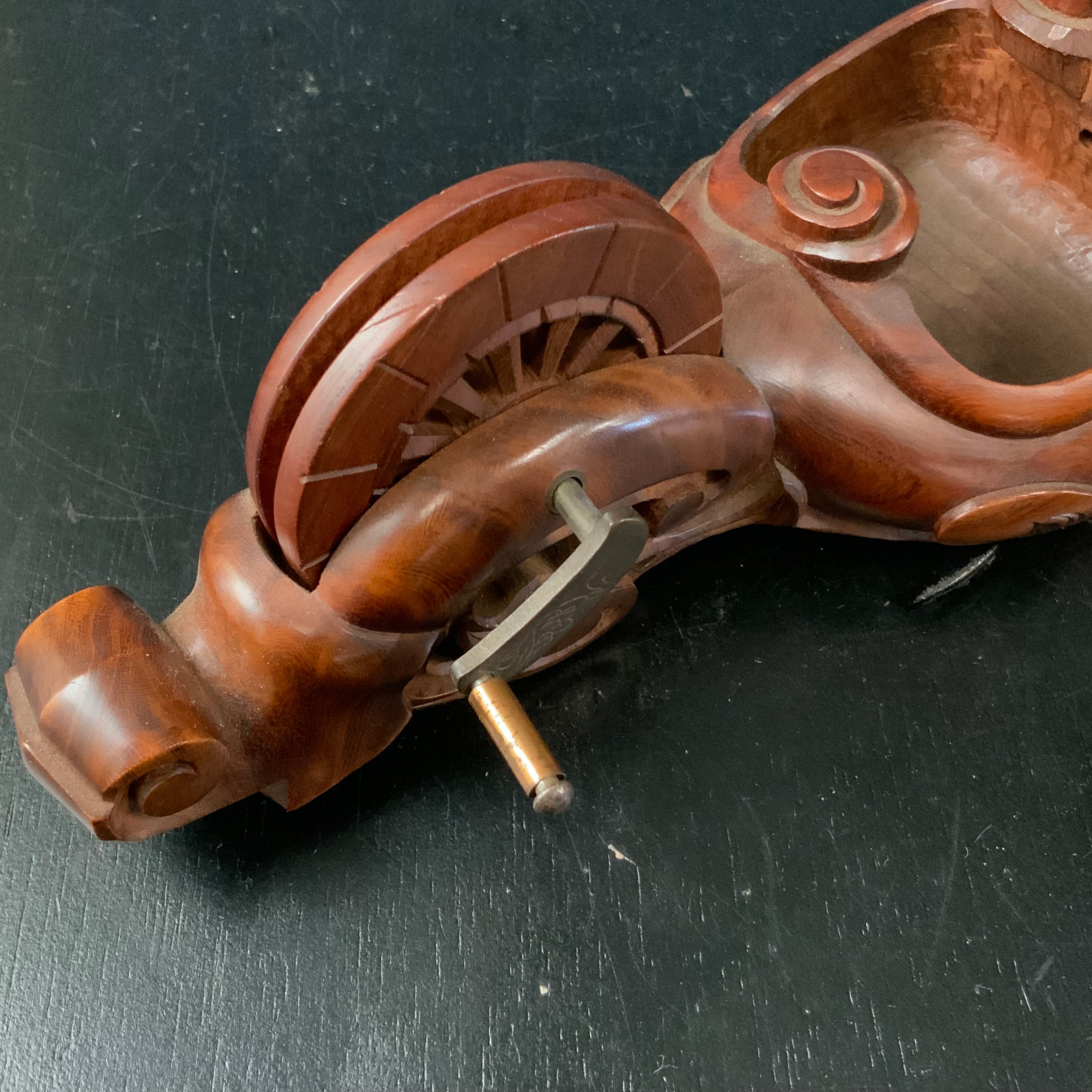 #ST56 Japanese Carpenter Ink Pot Traditional Measuring Tools Sumitsubo by Tsuboaki 坪昭作 墨壺 新若葉坪 神代仕上欅 210mm