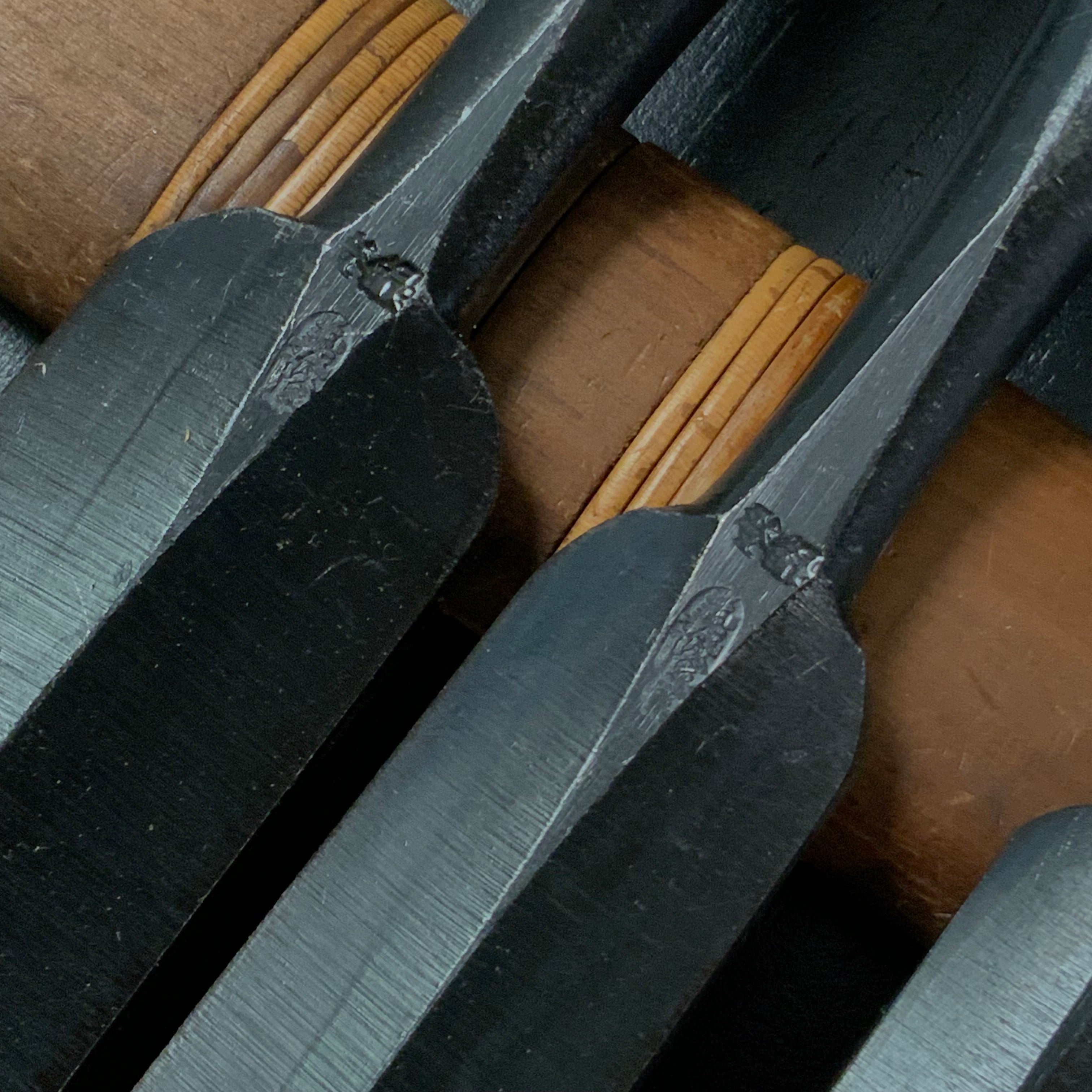 Yoshitaka Dovetail Bench chisels 6pc set / 義隆 追入鎬組鑿 6本組 Oirenomi