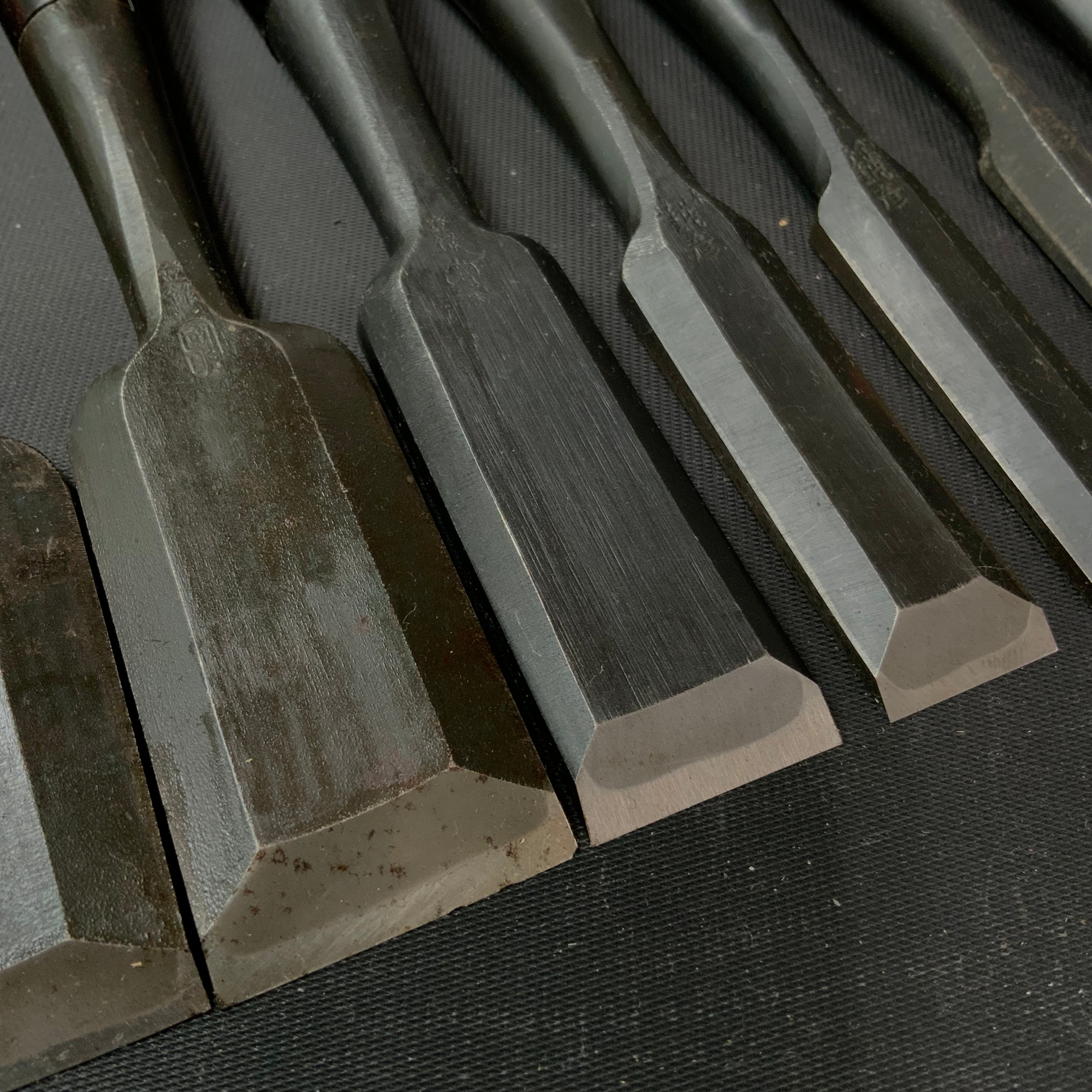 #M143 Mixed set for beginner Bench chisels set by unknown smith バラ鑿合わせ 初心者におすすめ 追入組鑿作者不明
