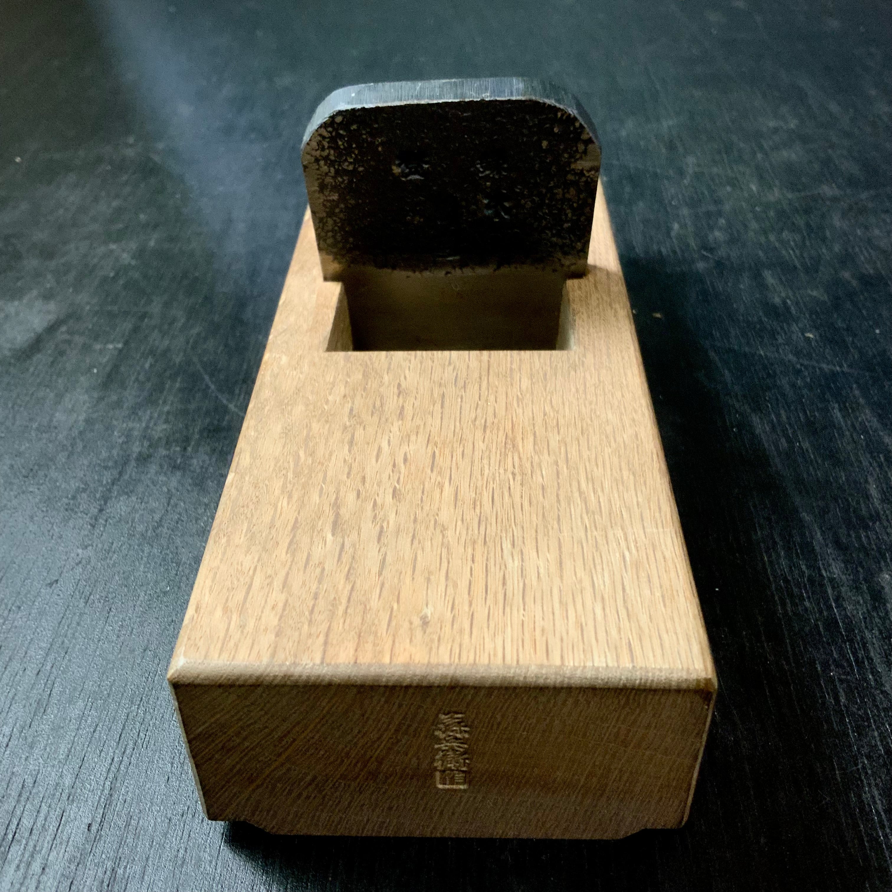 Standing Plane by Toubei (Dainaoshi Kanna) 藤兵衞作 台直鉋 段付