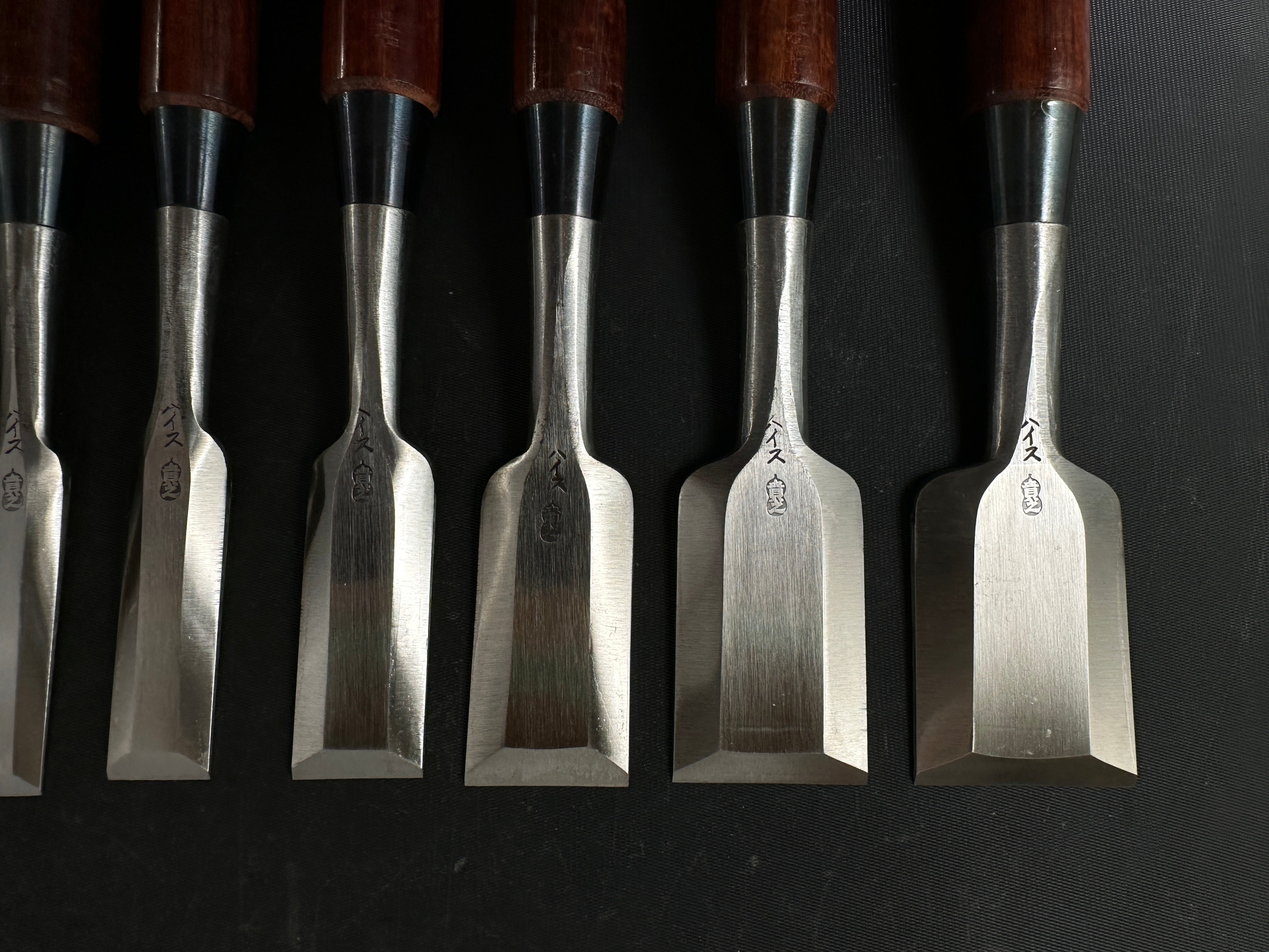 Old stock Wholesaler stamp Sukemaru 4th High-Speed Steel Bench chisels set 掘出し物 四代助丸 問屋銘 ハイス鋼追入組鑿 Oirenomi