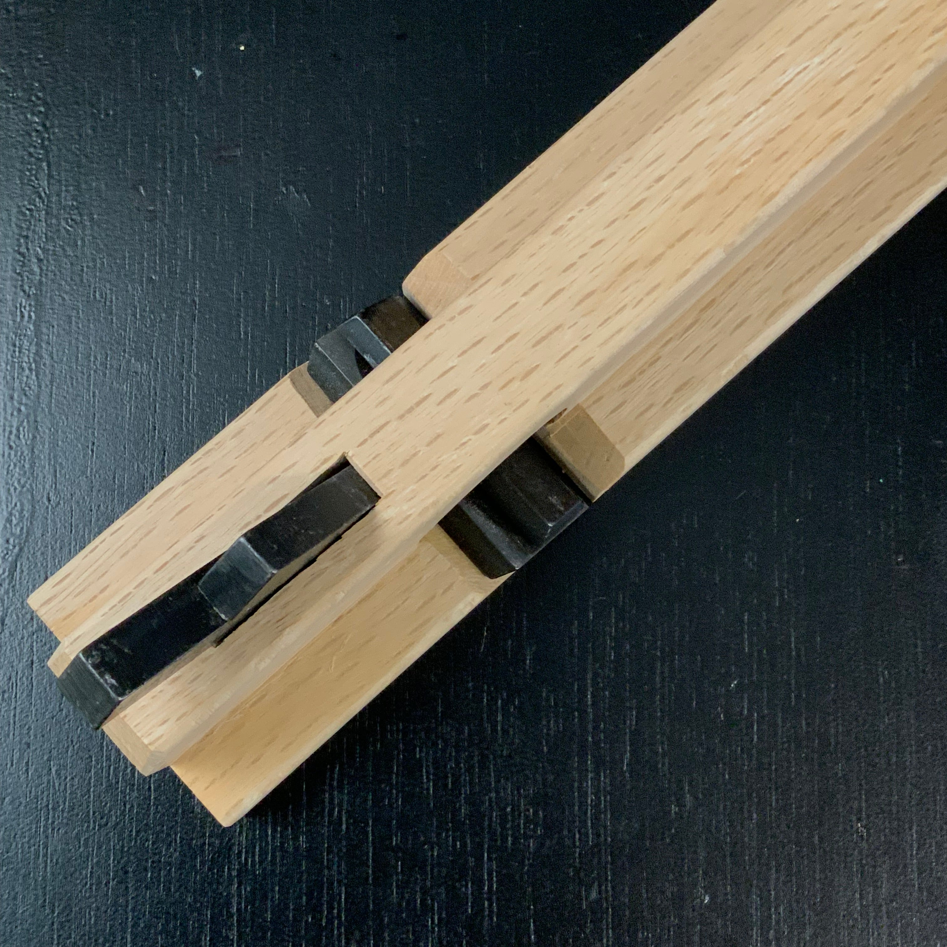 Old stock Kiyotada Wholesaler stamp Gotoku Plane with blue steel 清忠(問屋銘・水平屋) 五徳鉋 青紙鋼