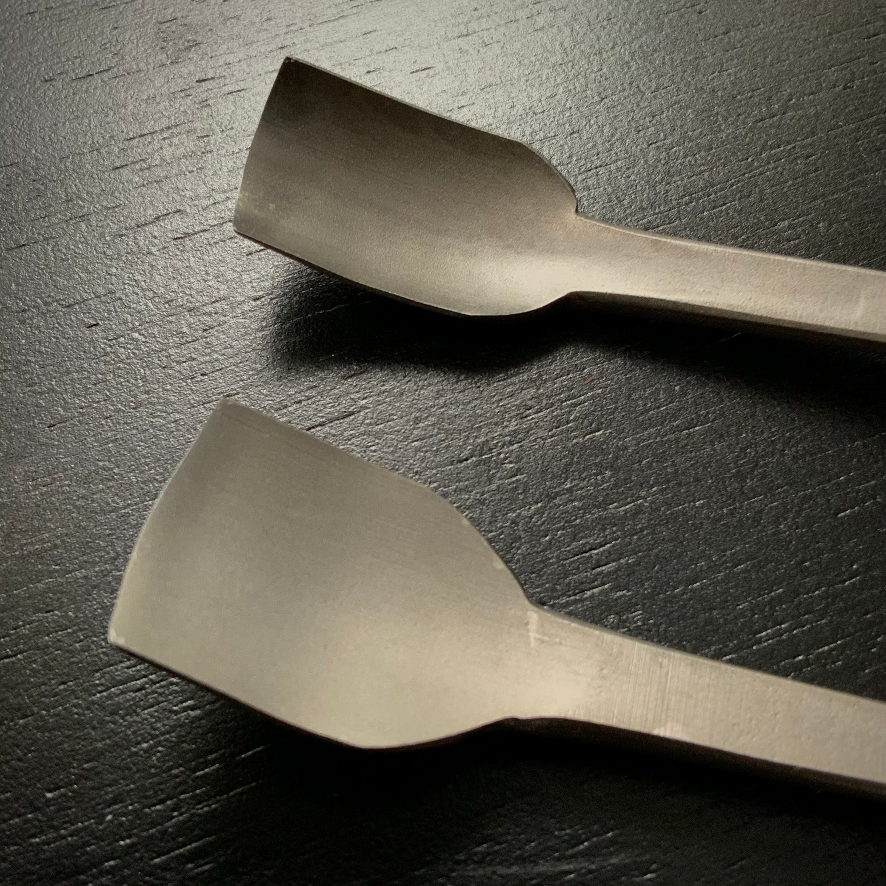 Heijoshin Michi Woody chisel Circular Squeak Blade / 平常心 道 ウッディチゼル 丸スクイ