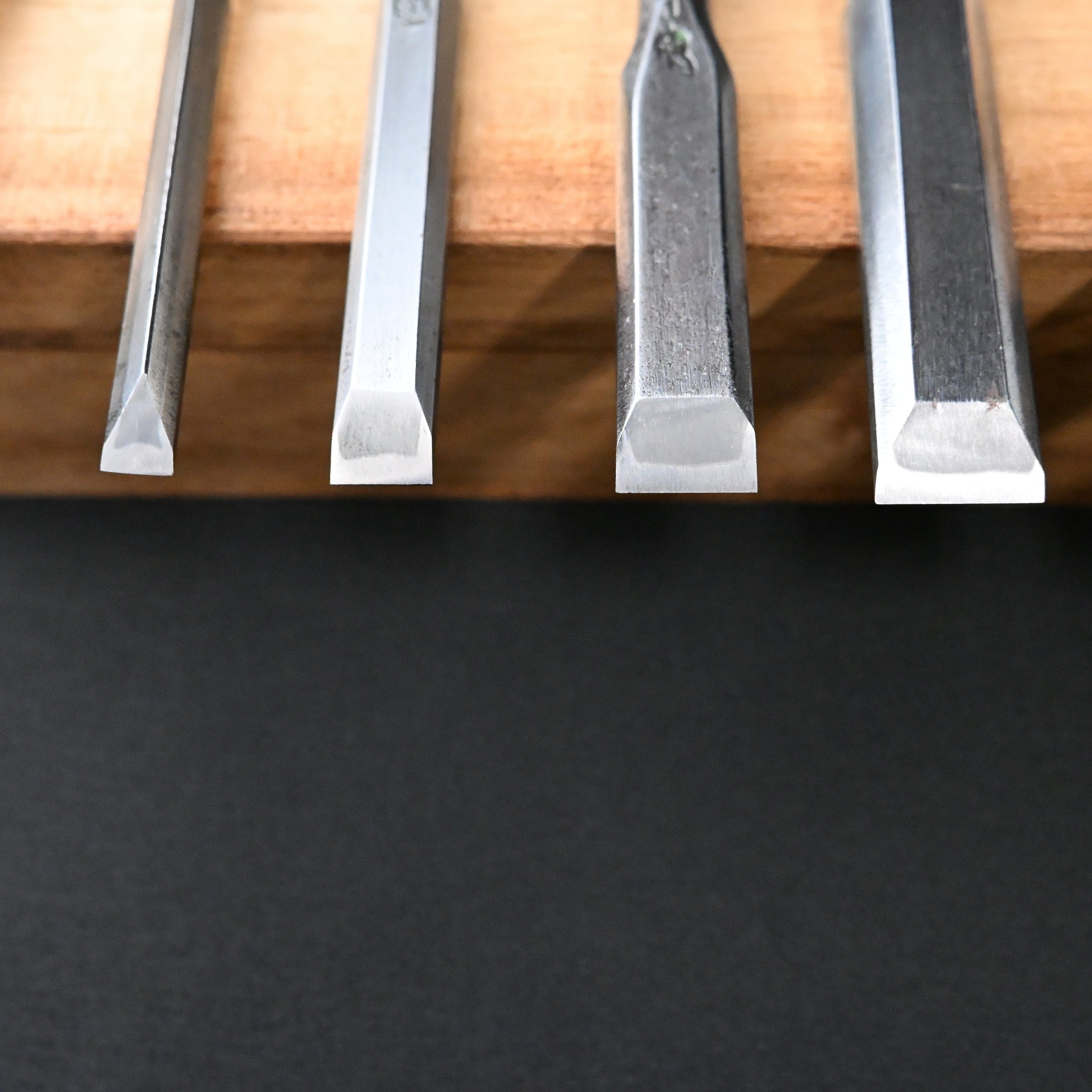 M194 Mixed set Bench chisels set for beginner by unknown smith バラ鑿合わせ 初心者におすすめ 追入組鑿 M194