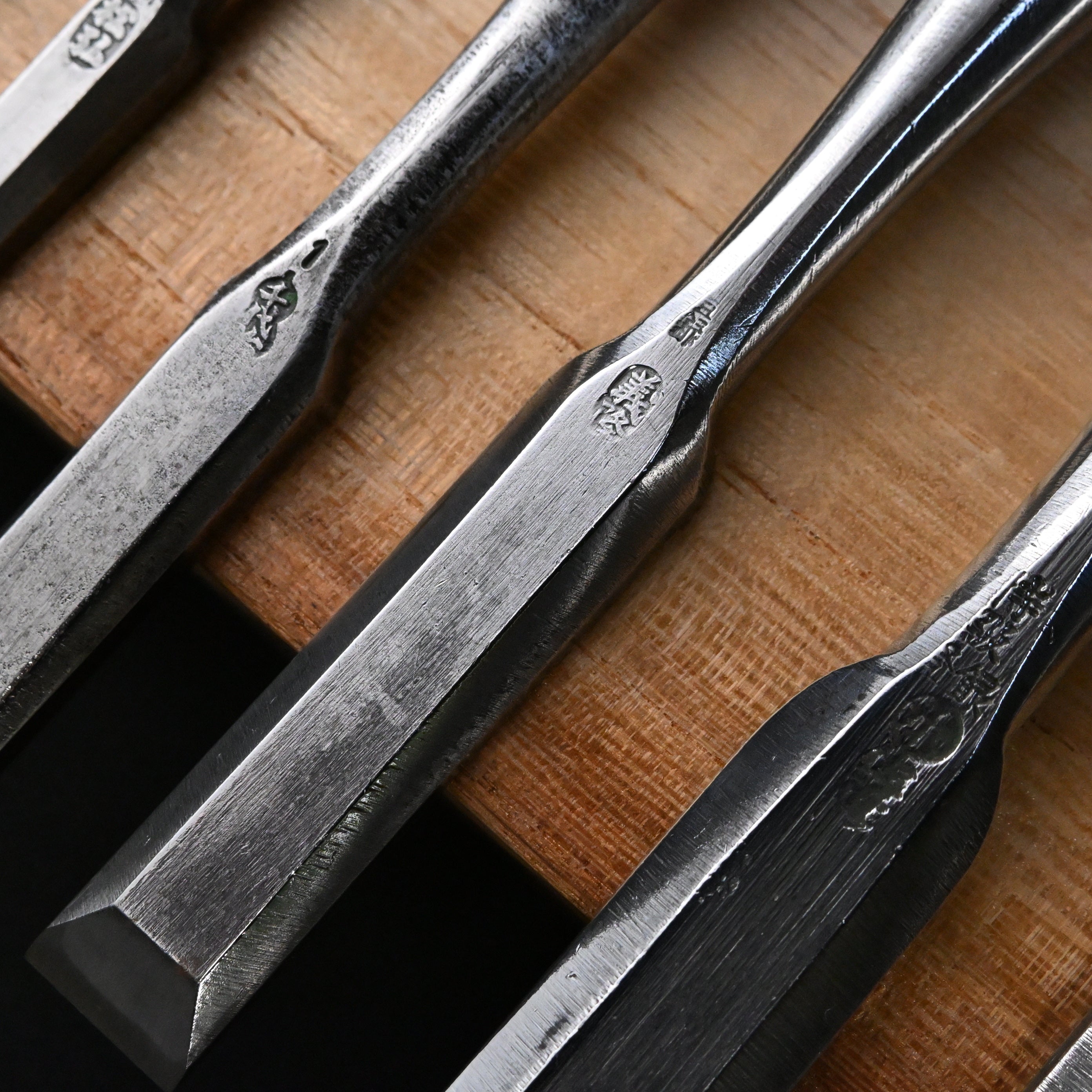 M194 Mixed set Bench chisels set for beginner by unknown smith バラ鑿合わせ 初心者におすすめ 追入組鑿 M194
