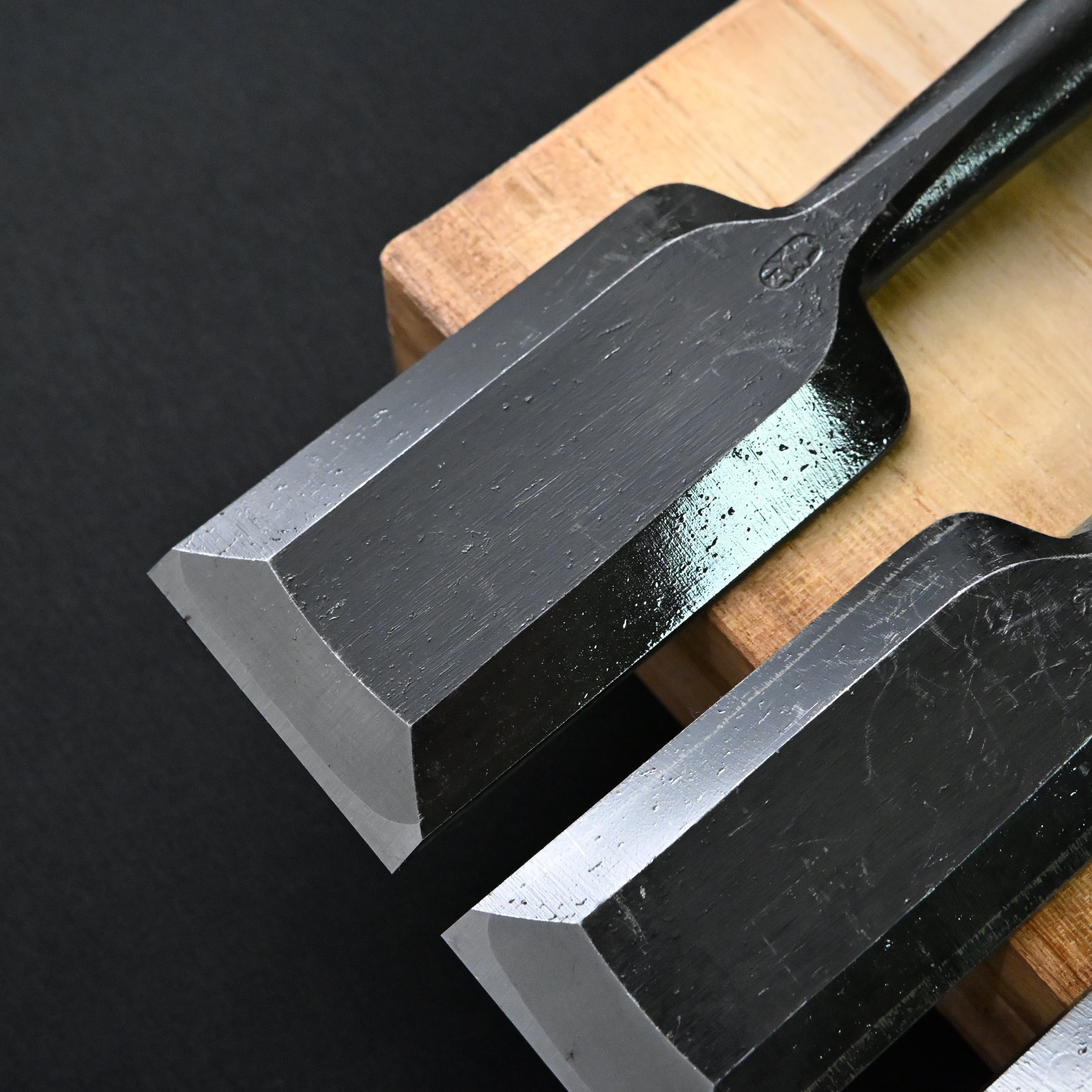 #M195 Mixed Timber chisels set by unknown バラ鑿合わせ 叩き組鑿 5本組 作者不明