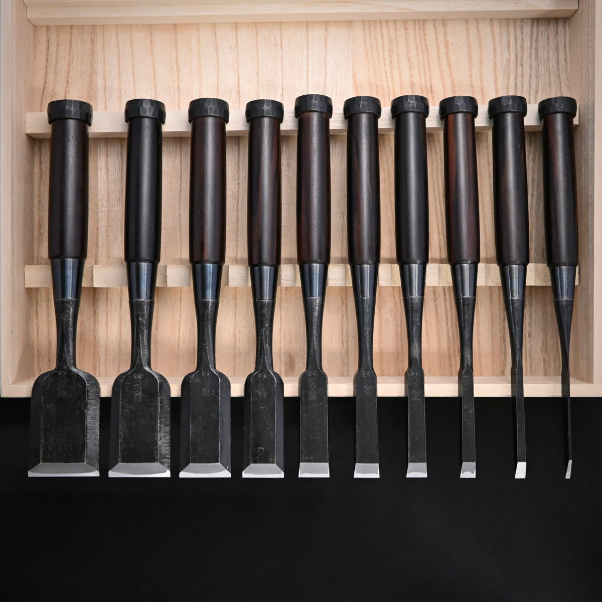 宗家大内 追入組鑿 黒檀柄 桐箱付 四代目大内俊明作 Ouchi Bench chisels set Ebony Handle by Ouchi 4th generation