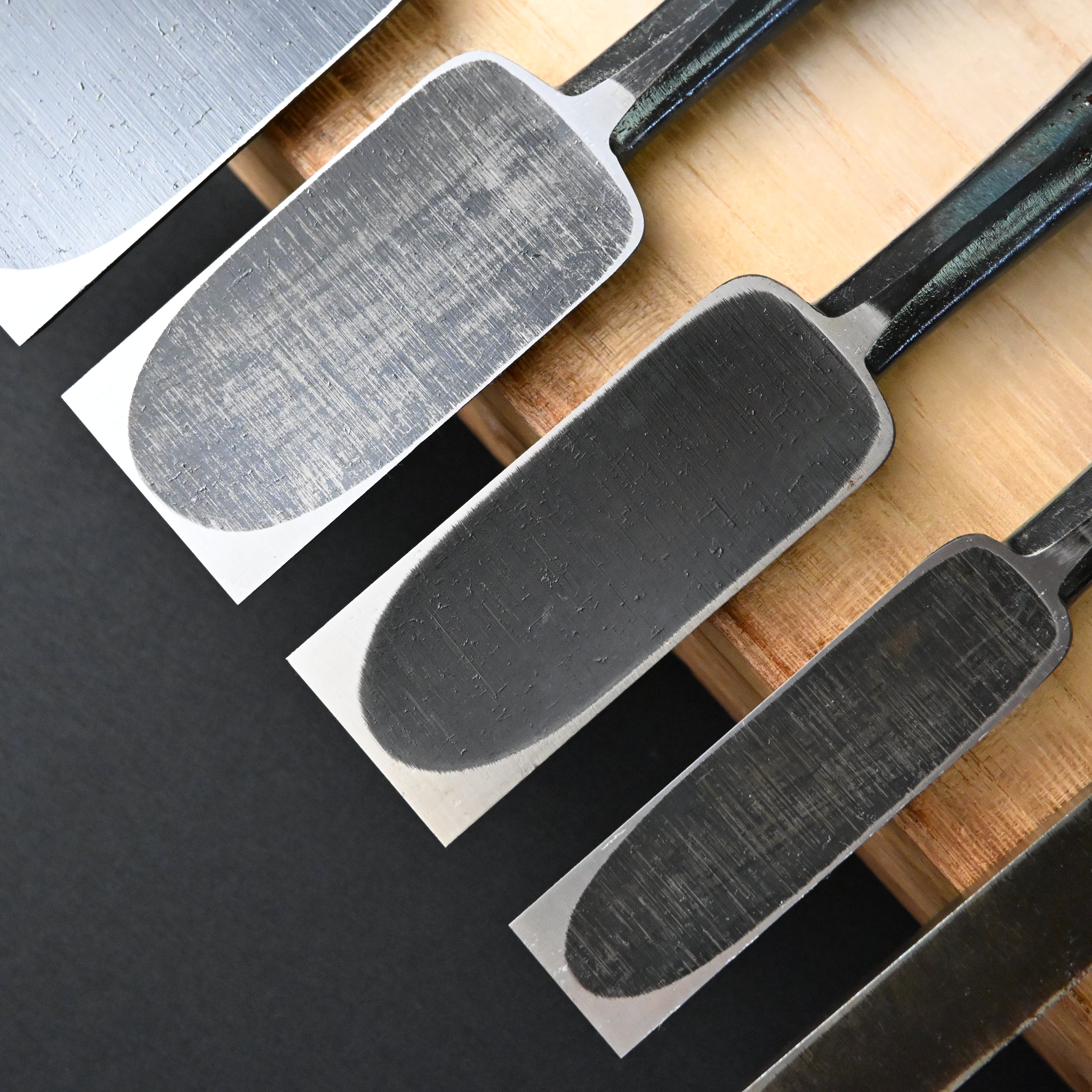 #M195 Mixed Timber chisels set by unknown バラ鑿合わせ 叩き組鑿 5本組 作者不明