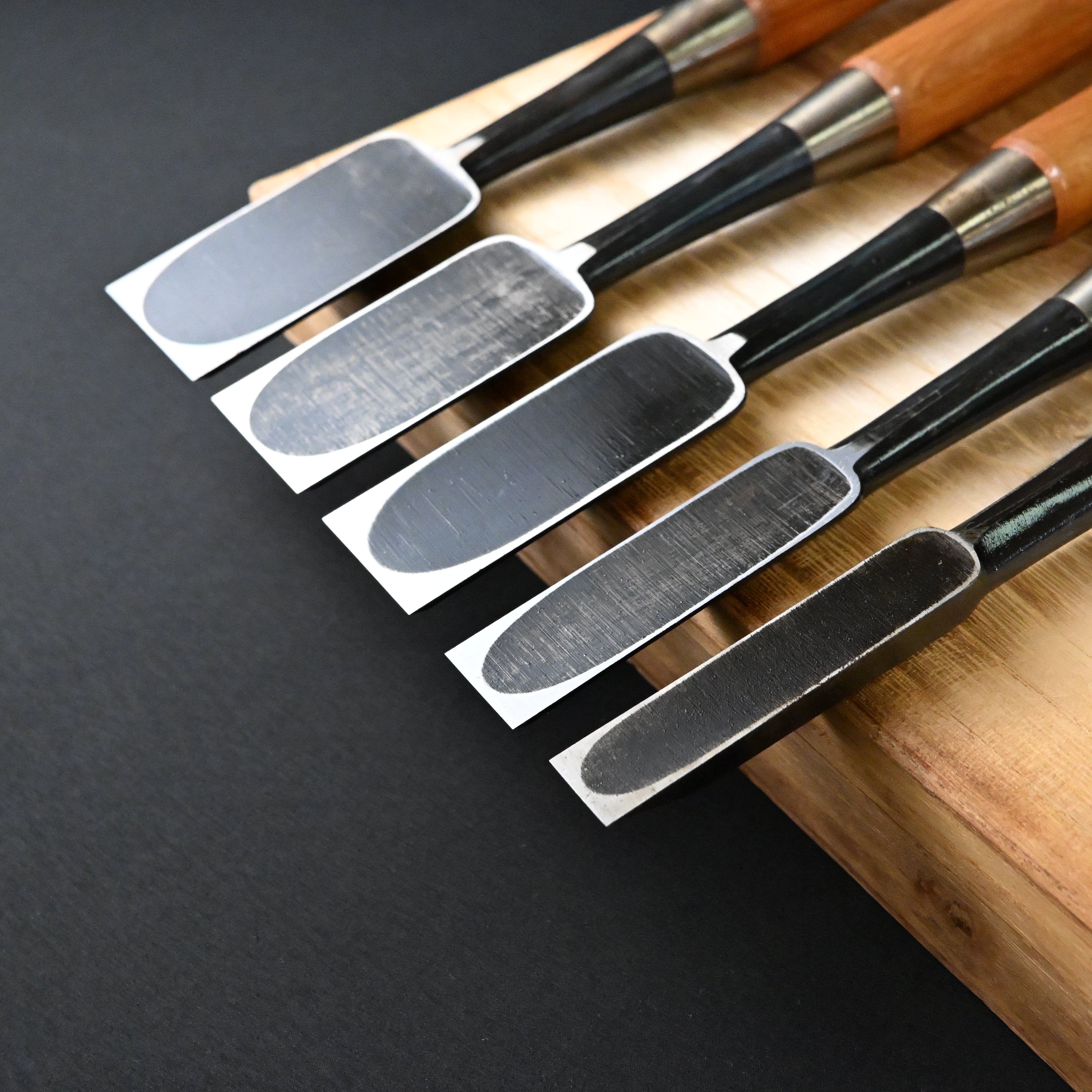 #M195 Mixed Timber chisels set by unknown バラ鑿合わせ 叩き組鑿 5本組 作者不明
