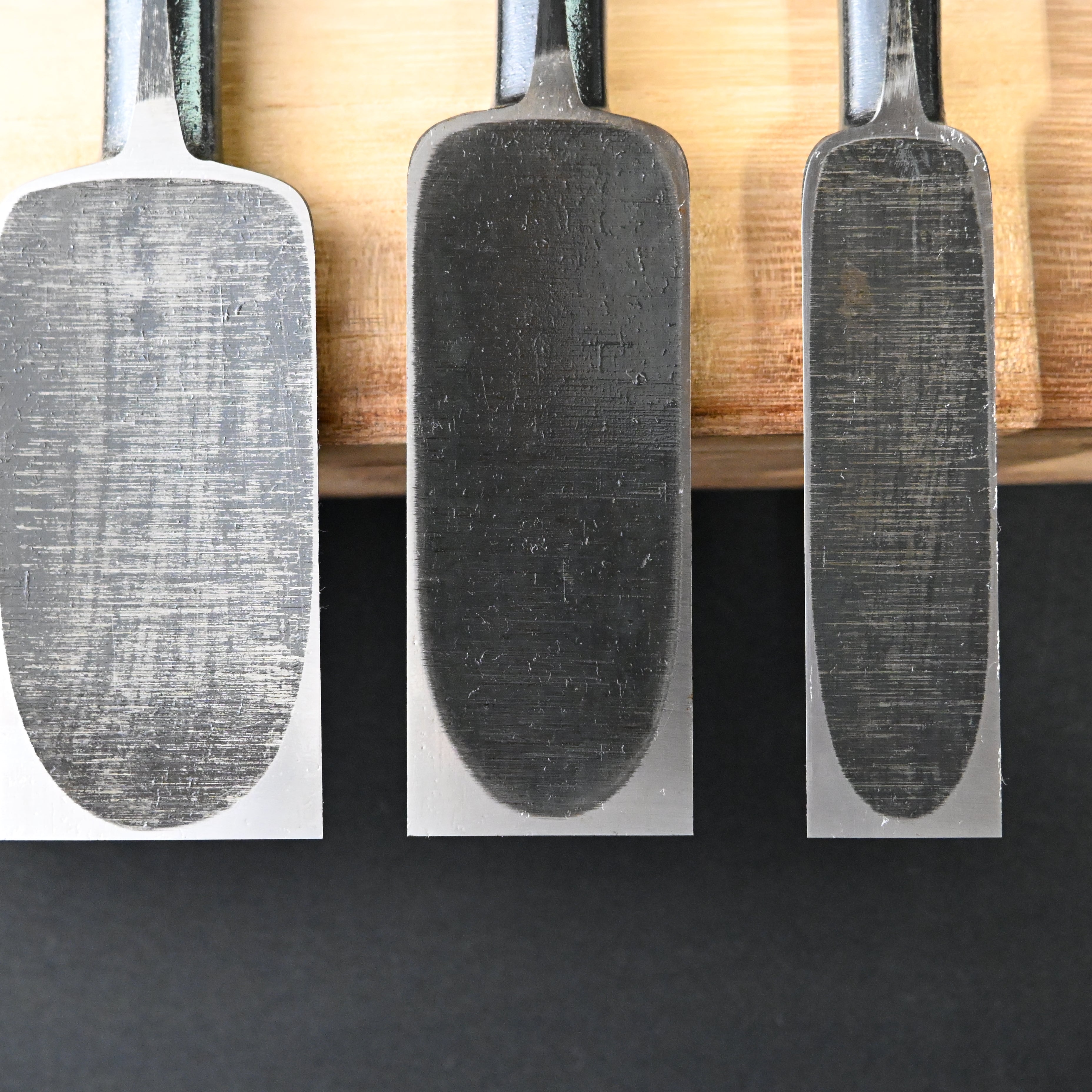 #M195 Mixed Timber chisels set by unknown バラ鑿合わせ 叩き組鑿 5本組 作者不明