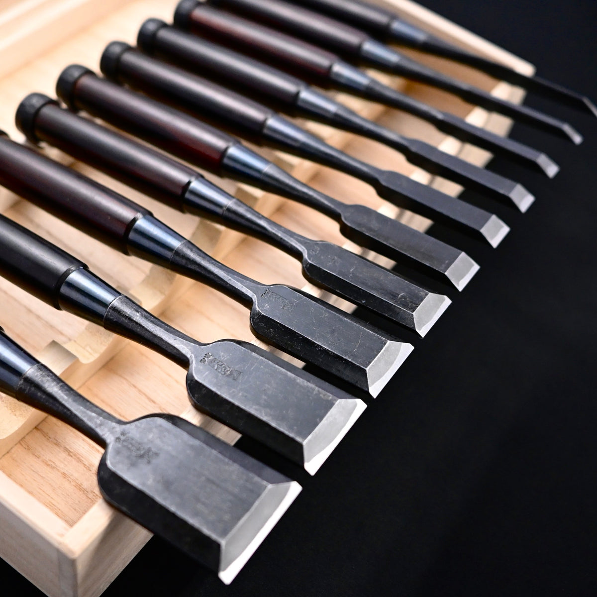 宗家大内 追入組鑿 黒檀柄 桐箱付 四代目大内俊明作 Ouchi Bench chisels set Ebony Handle by Ouchi 4th generation
