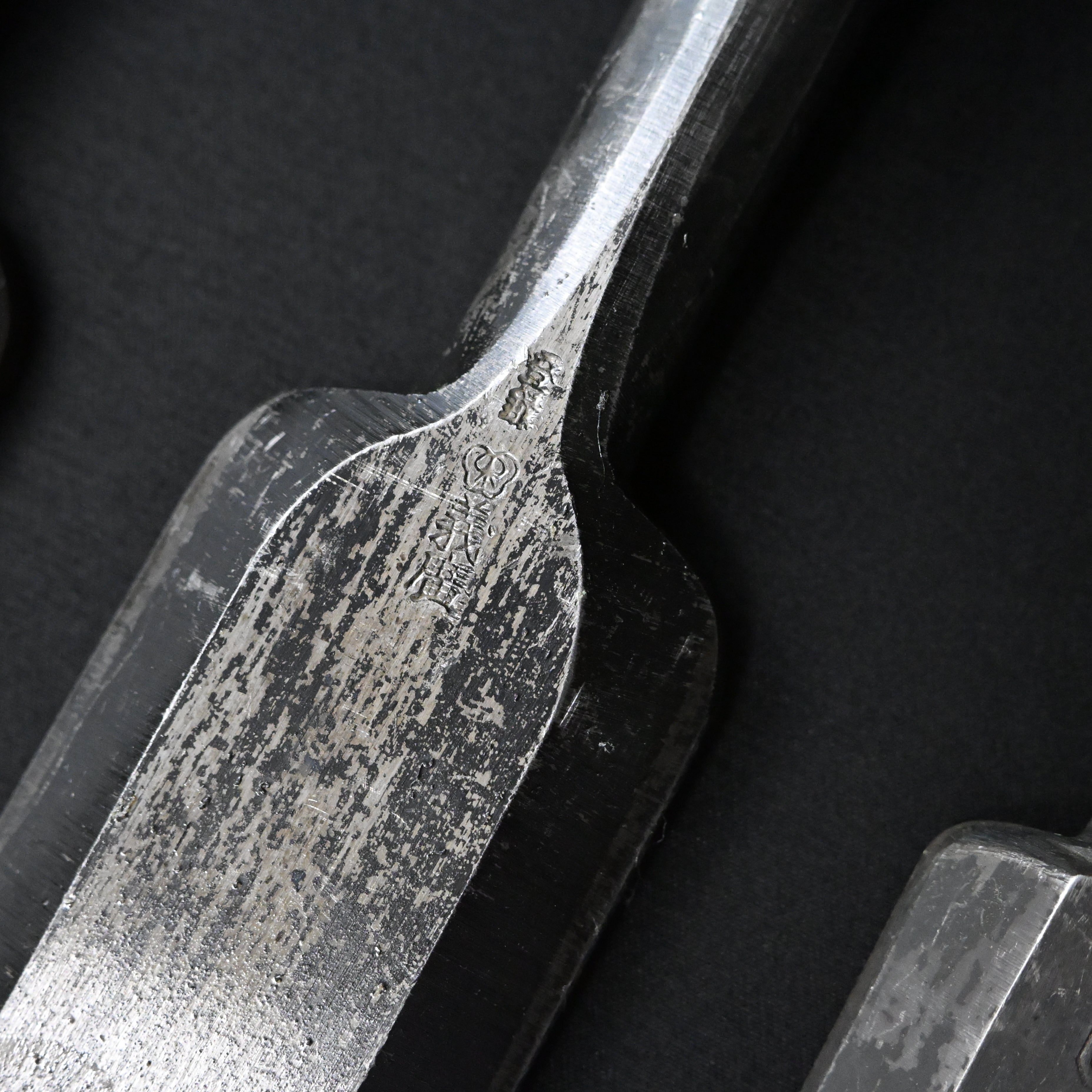 #M196 Mixed Timber chisels set by unknown バラ鑿合わせ 叩き組鑿 5本組 作者不明