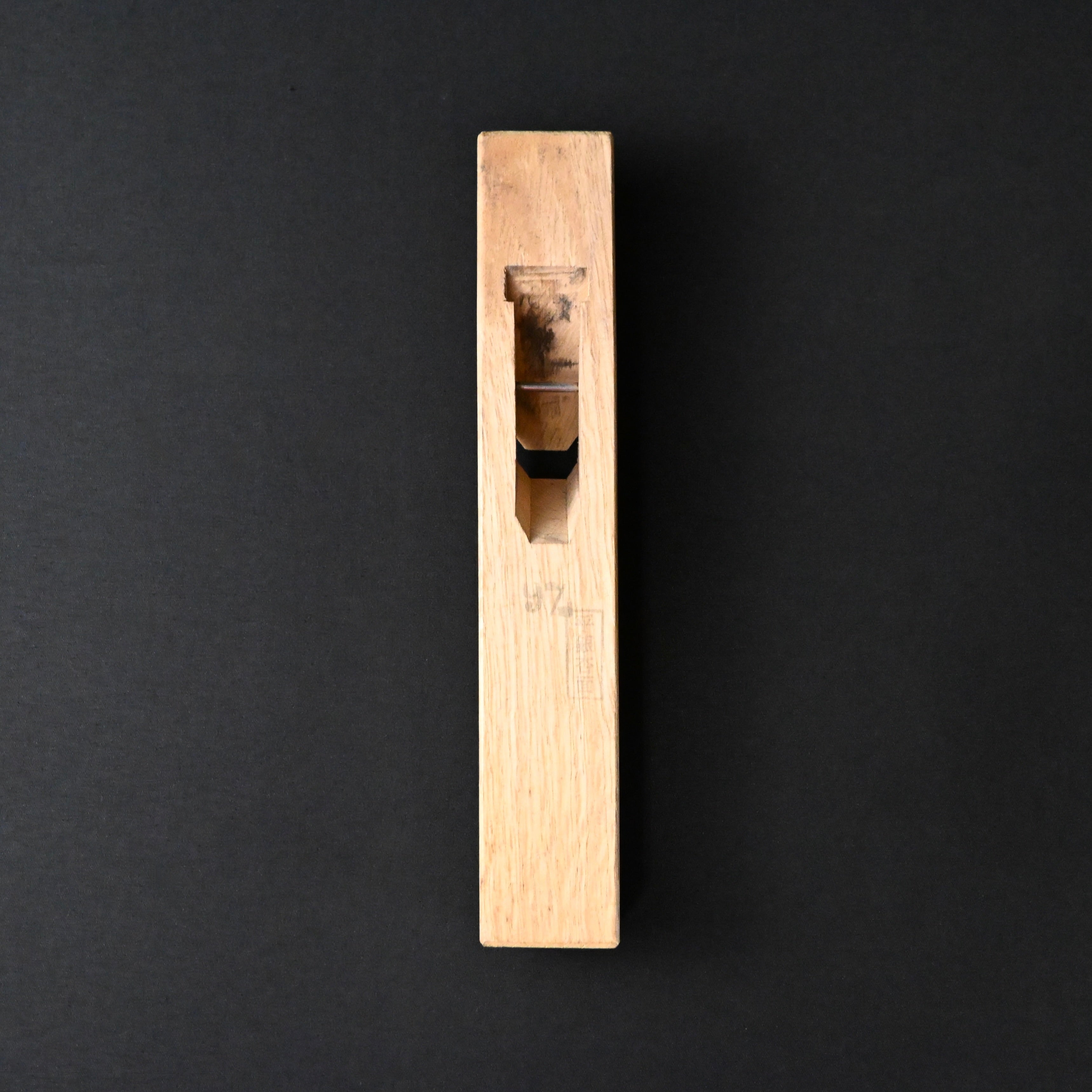 掘出し物 悦英 平銀杏面(貴丁面)鉋 Old stock Etsuei flat Ginnanmen (Kichomen) Plane Kanna