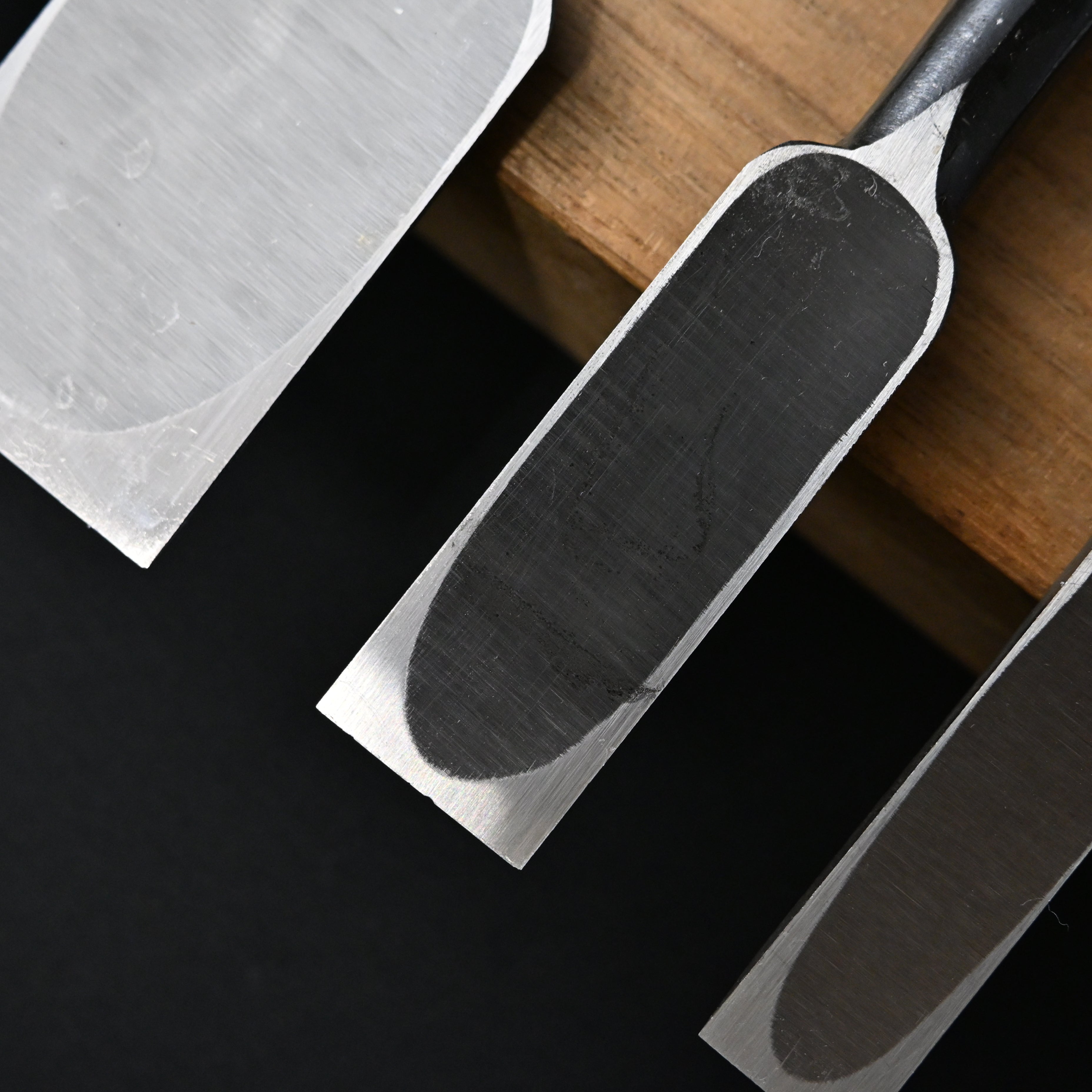 磯野信夫作 狐 追入鑿 Old stock Kitsune Bench chisels with white steel by Isono Nobuo