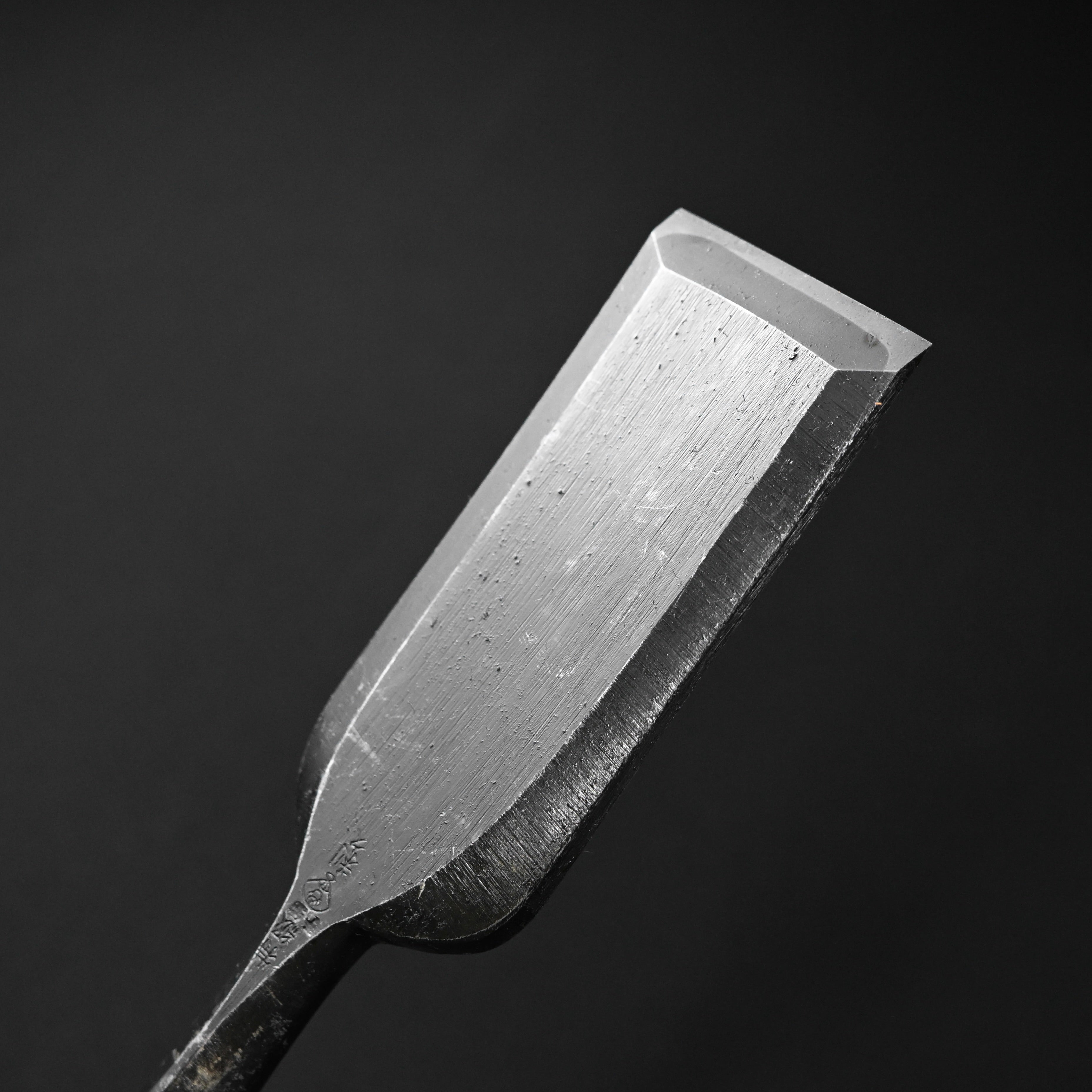 利久 薄鑿 白樫柄入 Toshihisa Paring chisels with white steel