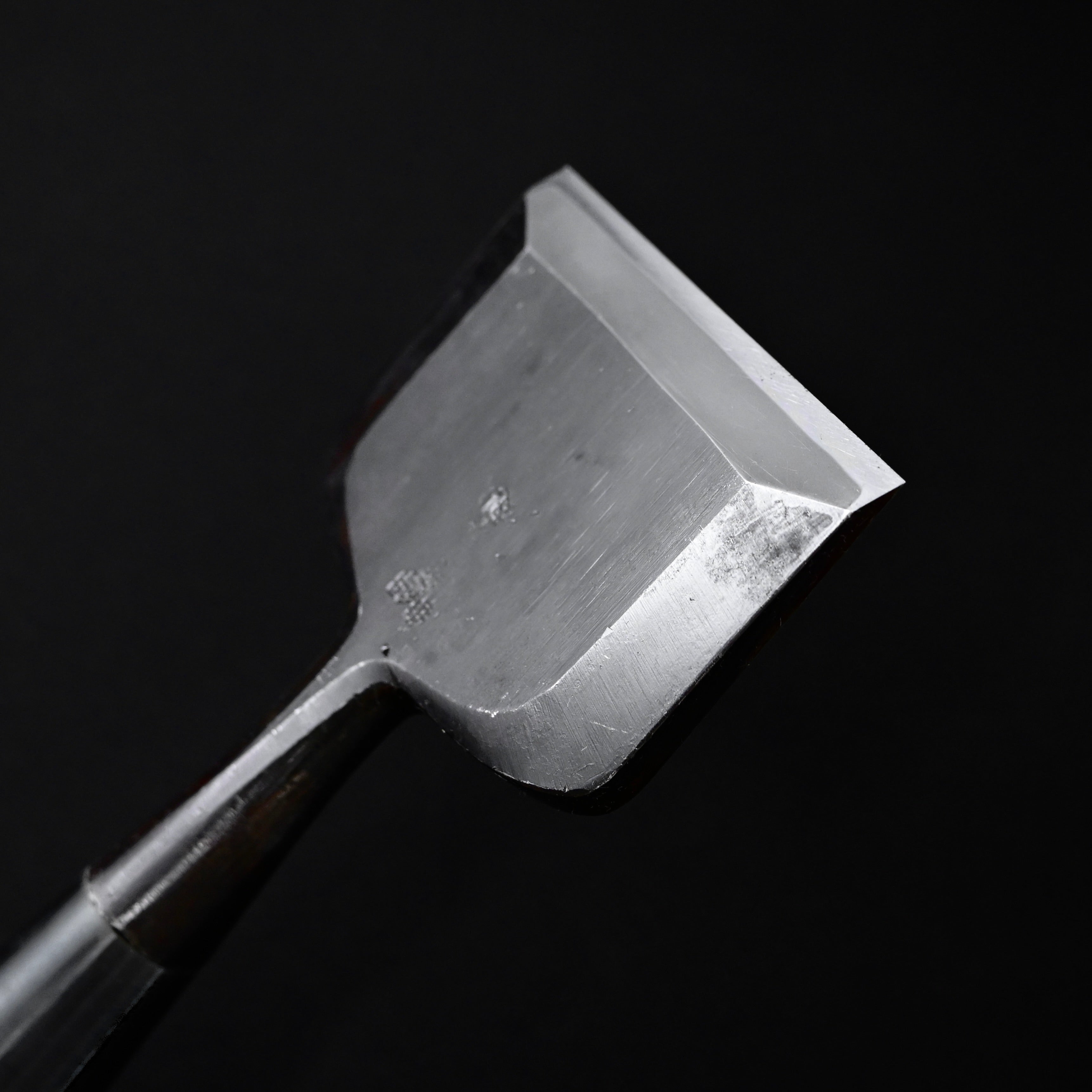 Kikuhiromaru Bench chisels with White steel (Oirenomi) 菊弘丸 追入鑿 90mm