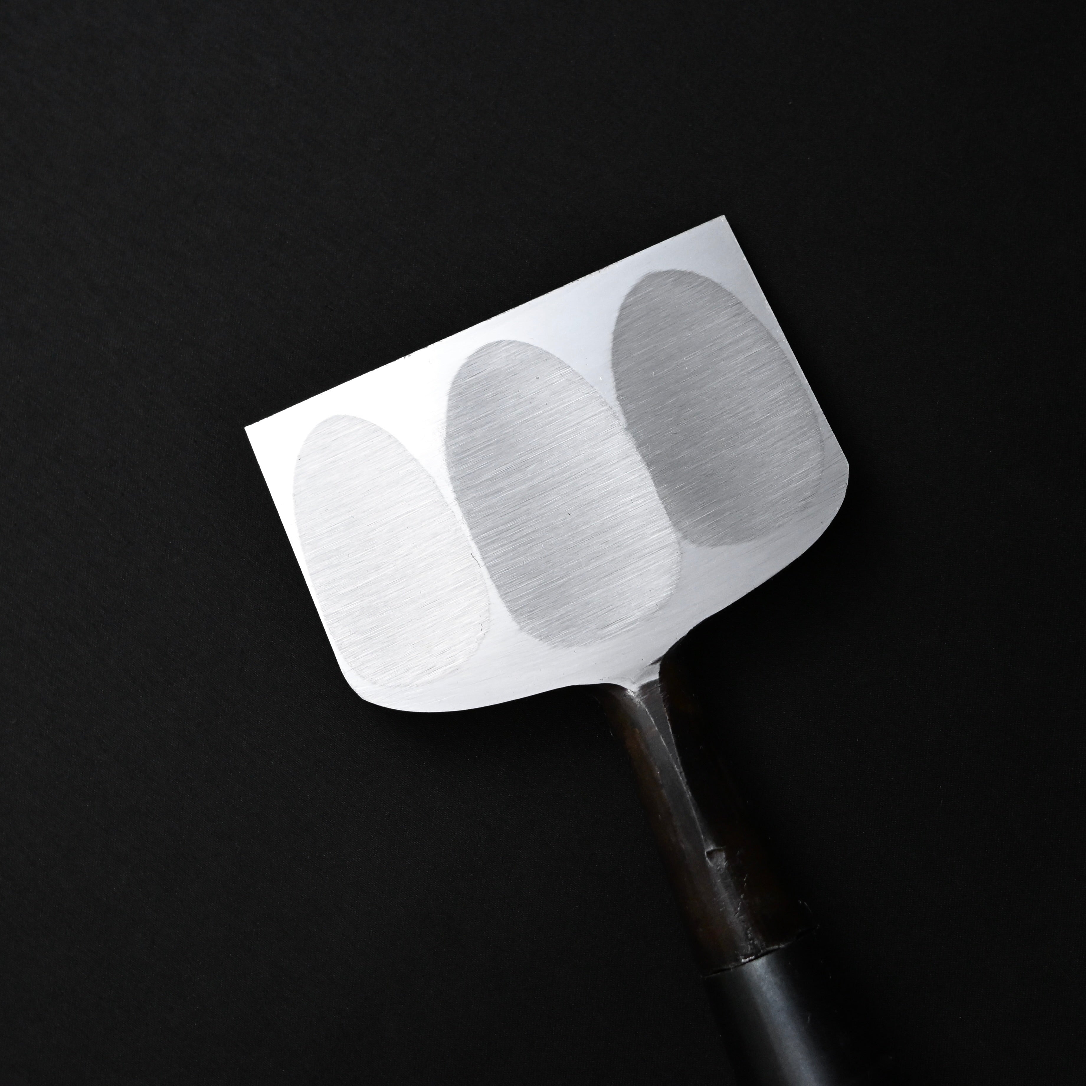 Kikuhiromaru Bench chisels with White steel (Oirenomi) 菊弘丸 追入鑿 90mm