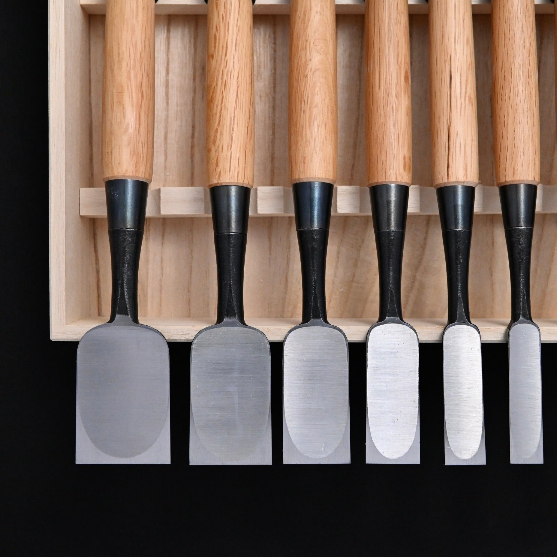 #2 Ouchi Bench chisels set by Ouchi 4th generationRed Oak Handles 四代目 宗家大内 追入組鑿 赤樫柄 桐箱付 Oirenomi