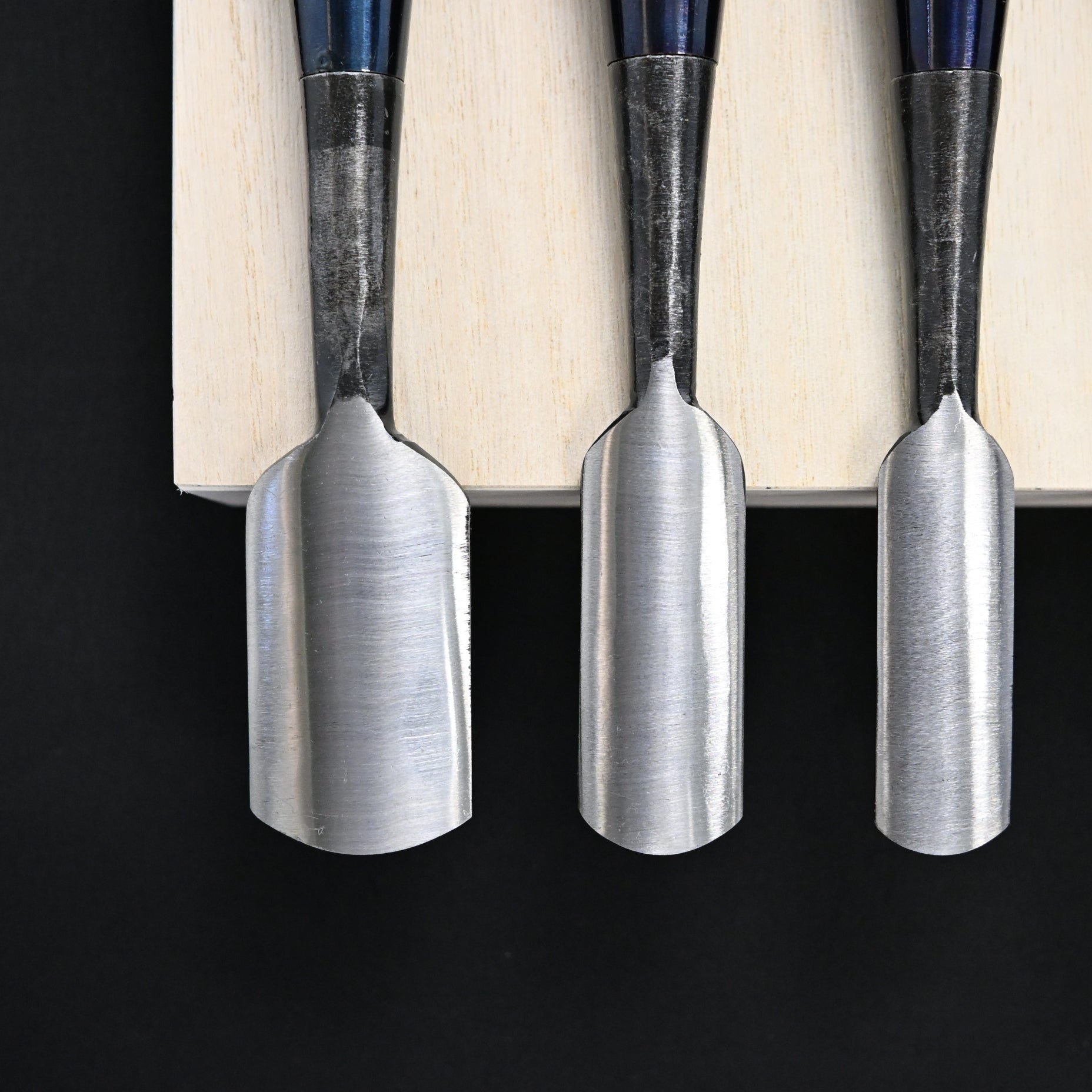 Toshikuni Soto maru Round chisels set with white steel 利国 外丸組鑿 5本組 Sotomarunomi