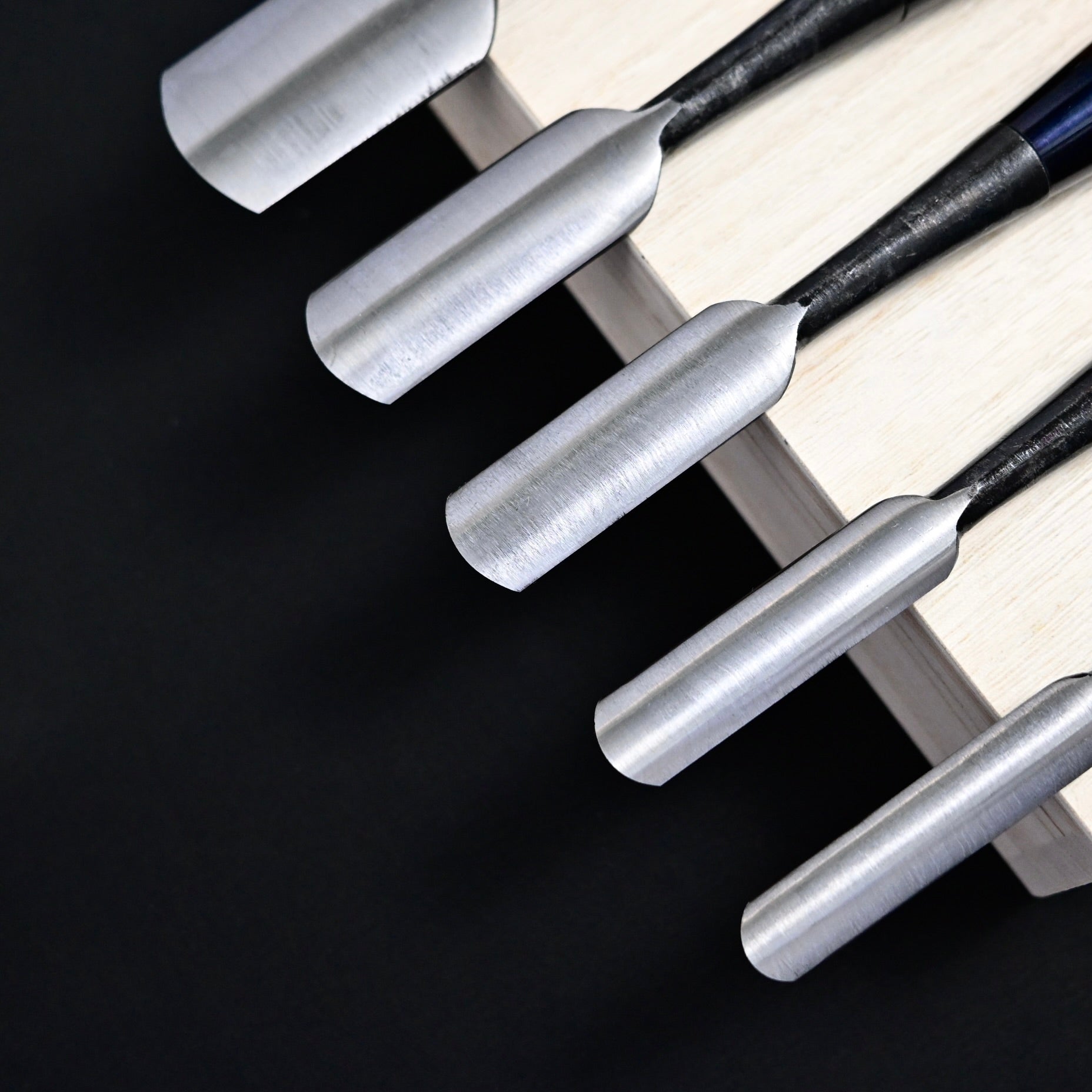 Toshikuni Soto maru Round chisels set with white steel 利国 外丸組鑿 5本組 Sotomarunomi
