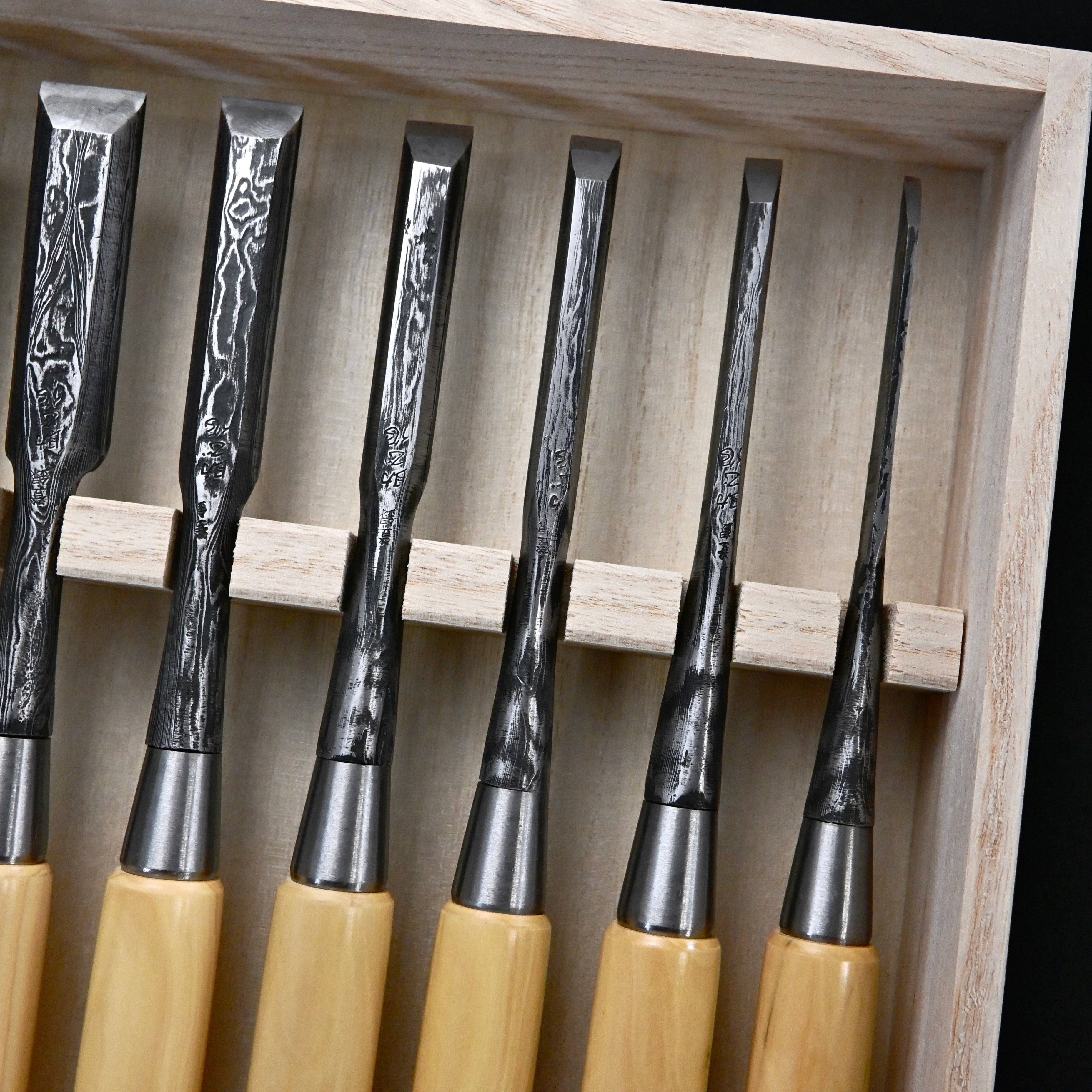 Sukemasa Suminagashi Bench chisels set with Box wood Handles 助正 墨流し 追入組鑿 柘植柄付