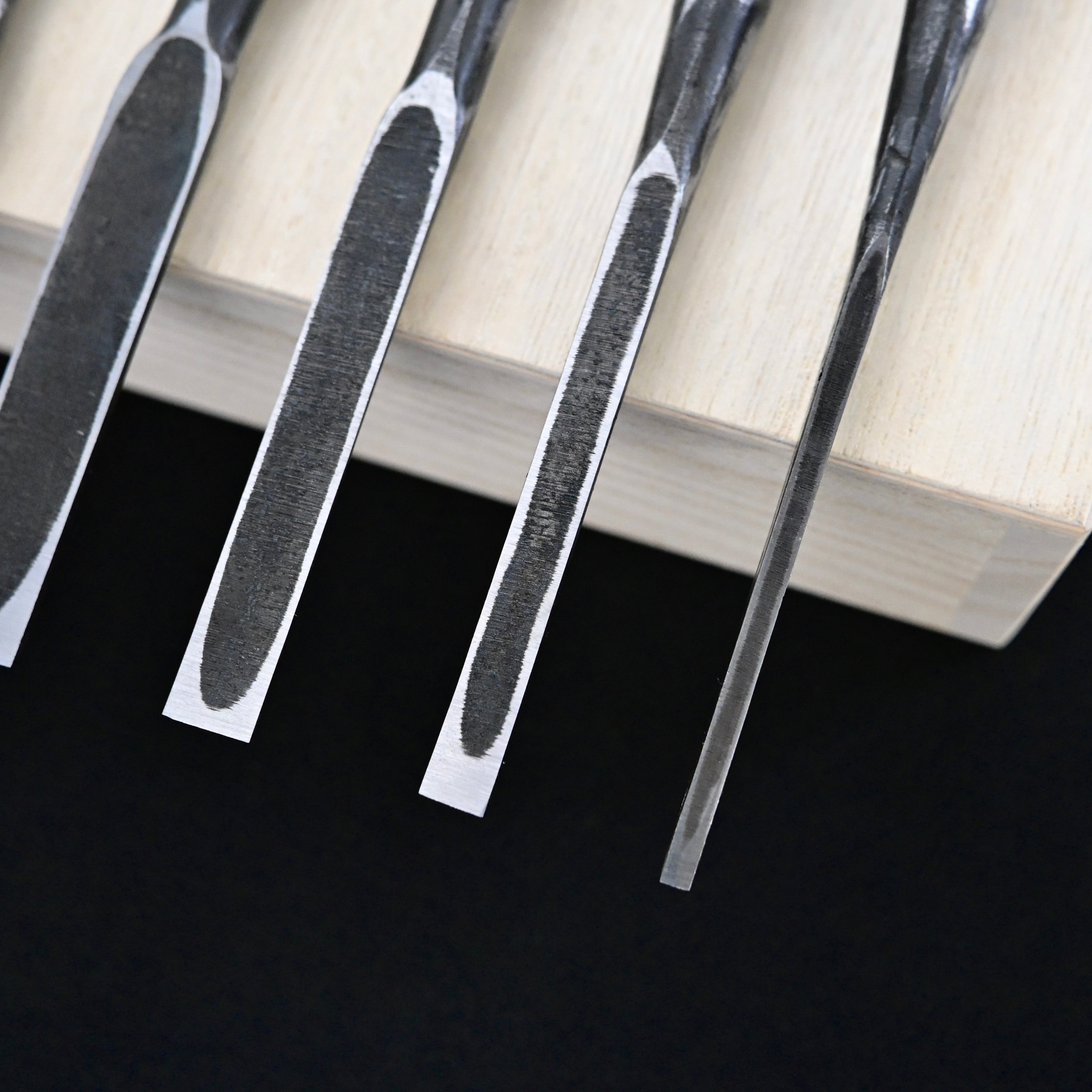 Sukemasa Suminagashi Bench chisels set with Box wood Handles 助正 墨流し 追入組鑿 柘植柄付