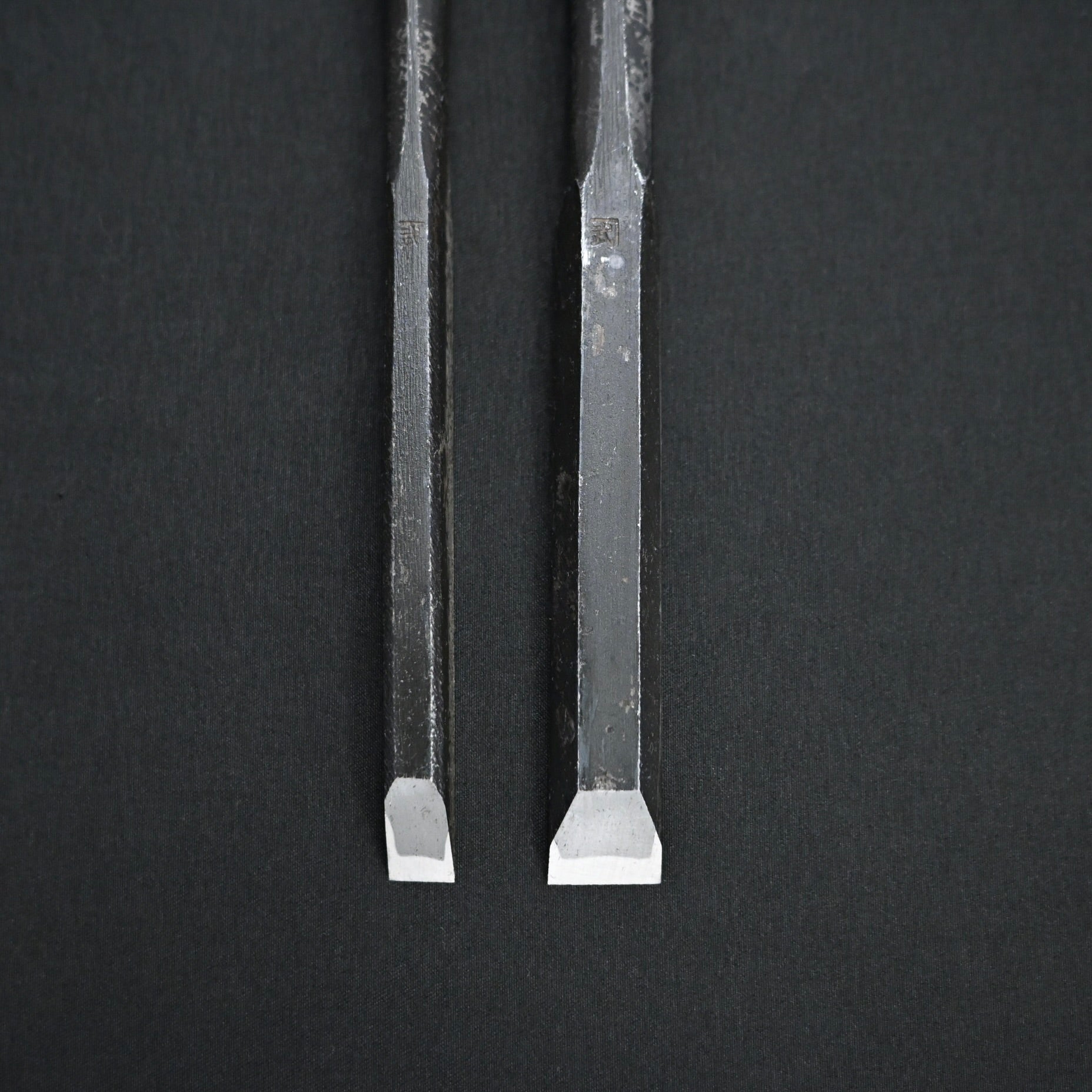 kanetake Longneck Timber chisel / カネ武 首長厚鑿 Atsunomi