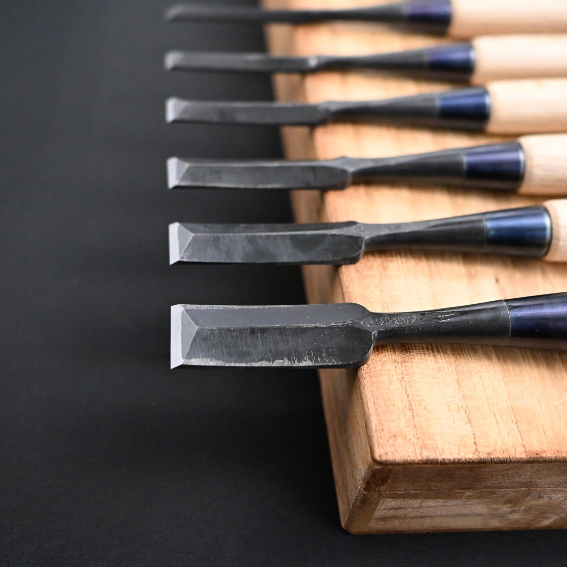 二治弘 鎬 追入鑿 今井忠太郎作 Nijihiro Dovetail Bench chisels by Chuutarou Imai