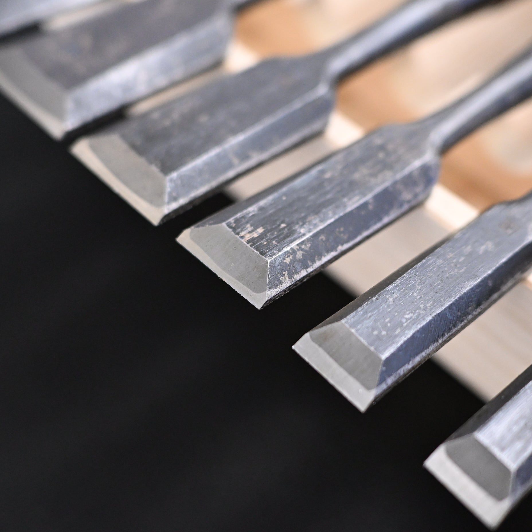 Kanetake Bench chisels set with Ebony Handle by Takahashi Norikazu 高橋典三作 カネ武 追入組鑿 黒檀柄